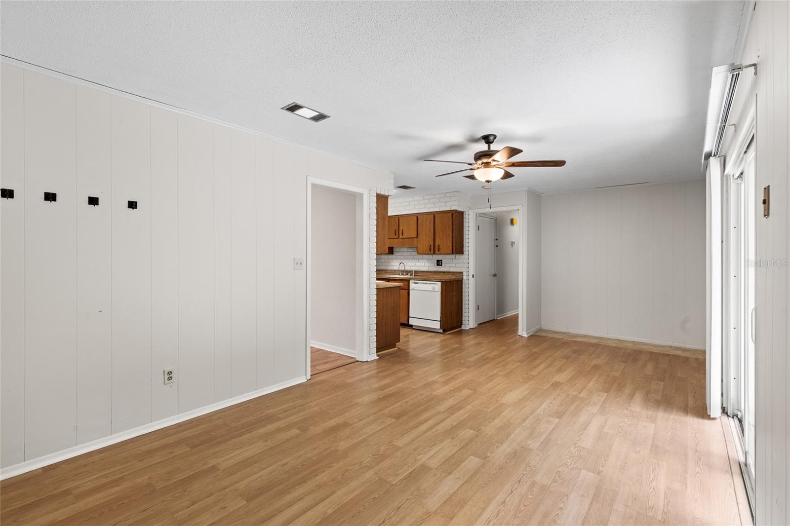 Image 12 of 29 For 3315 45th Avenue