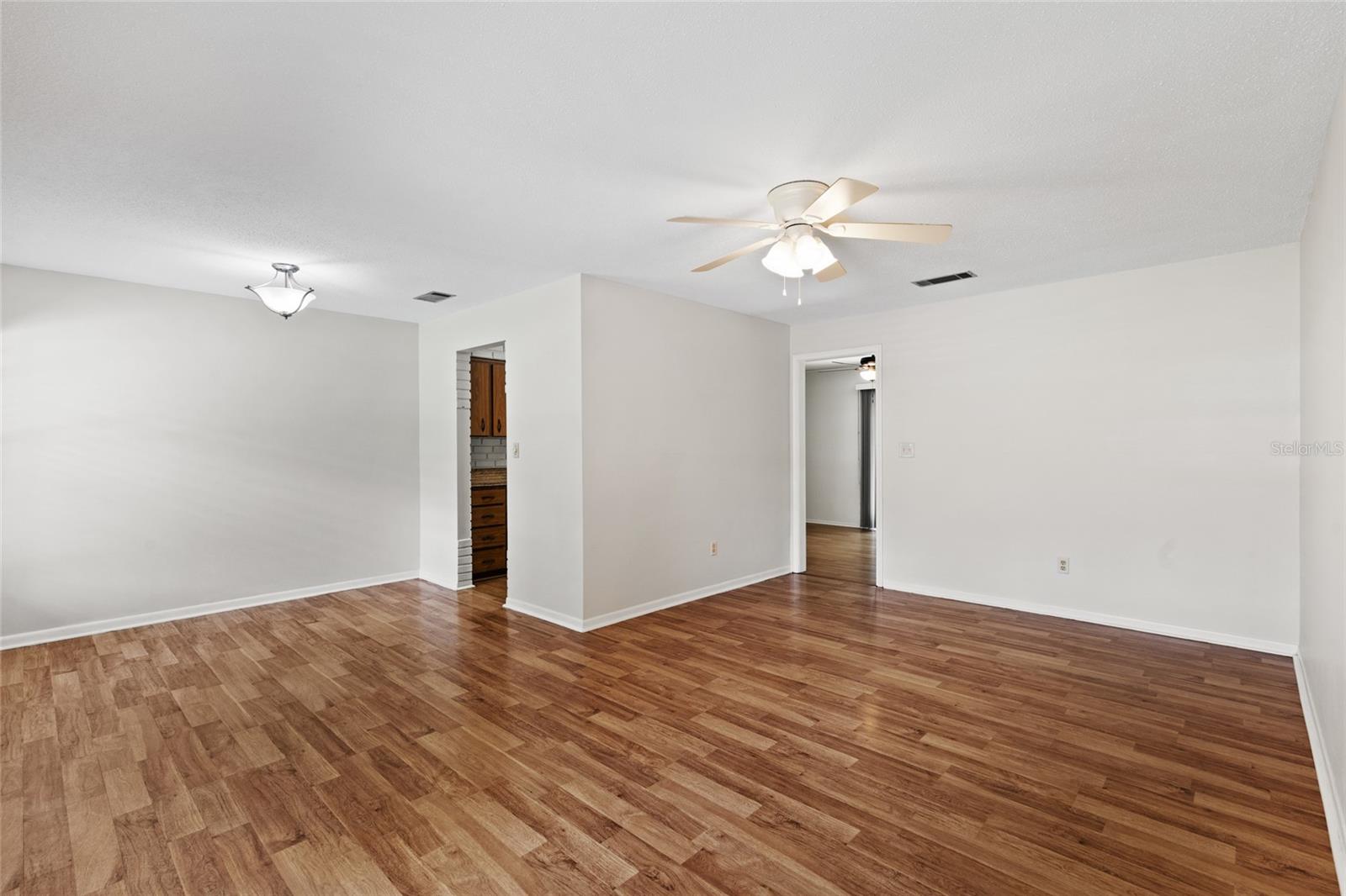 Image 7 of 29 For 3315 45th Avenue