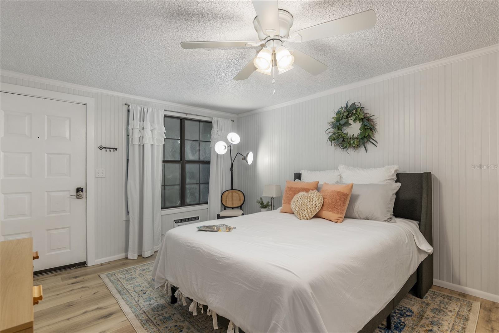 Image 5 of 17 For 2490 14th Drive 21