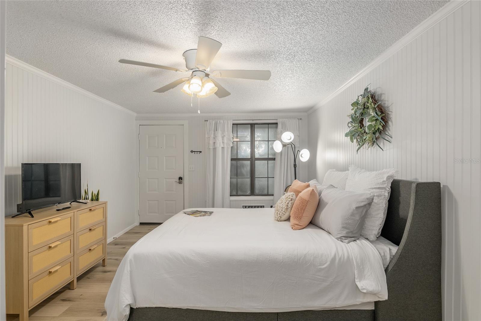 Image 6 of 17 For 2490 14th Drive 21