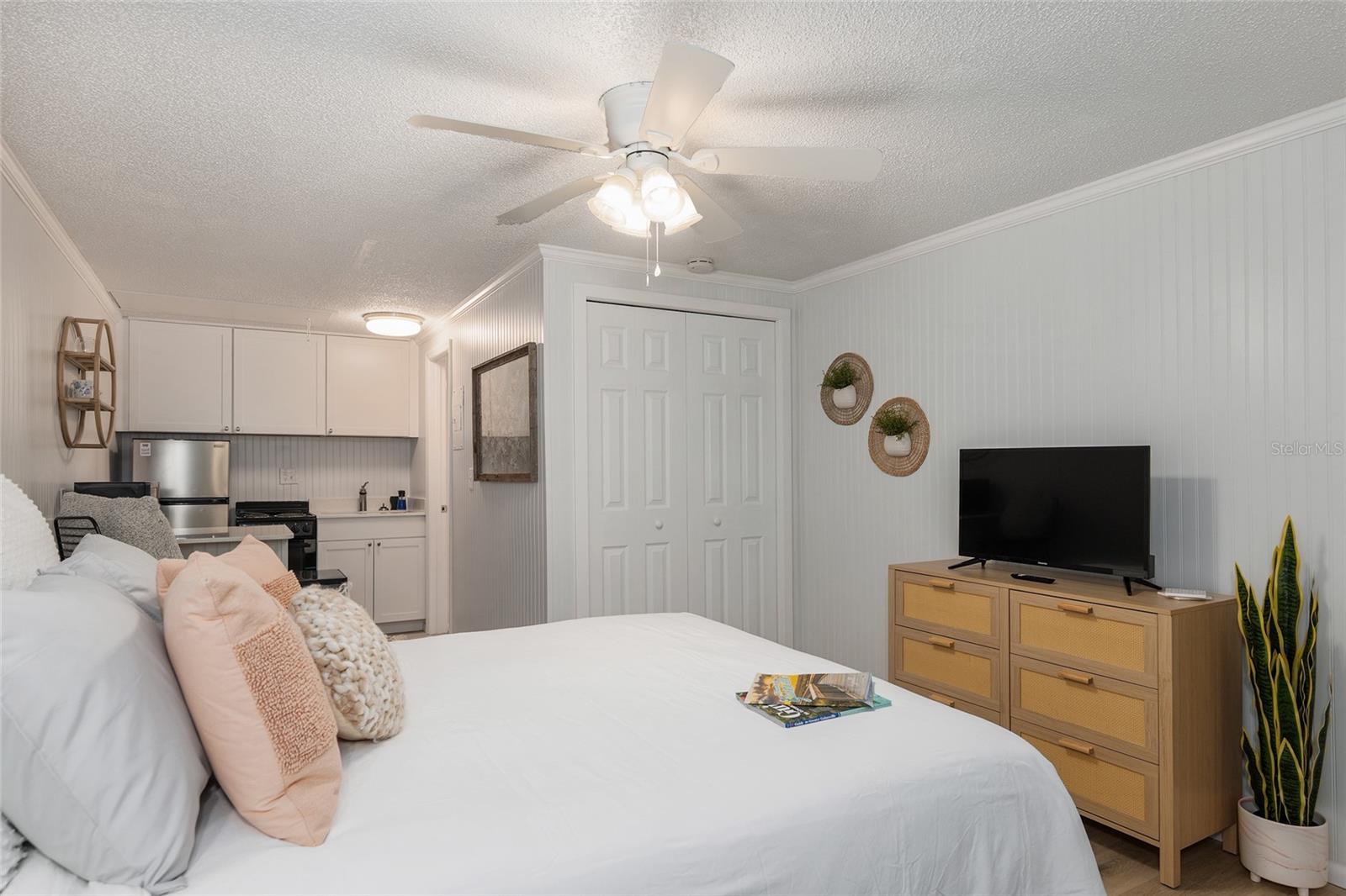 Image 7 of 17 For 2490 14th Drive 21
