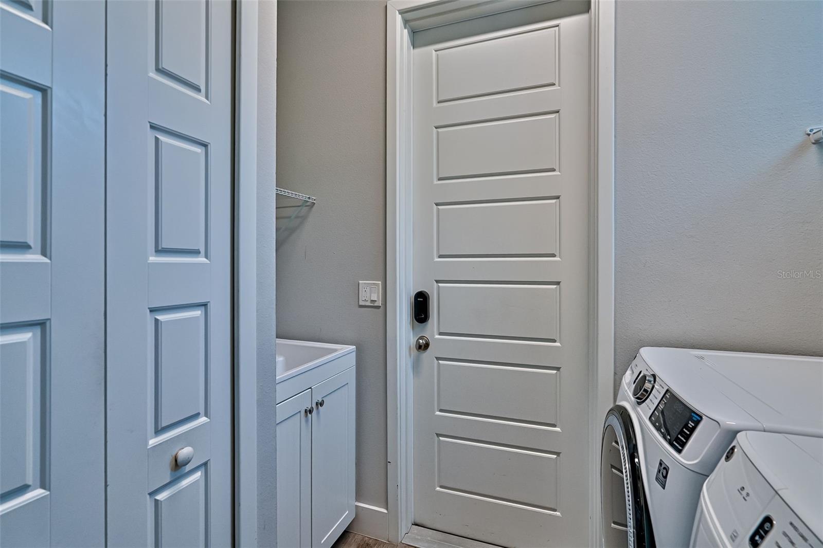 Image 21 of 41 For 6464 77th Street