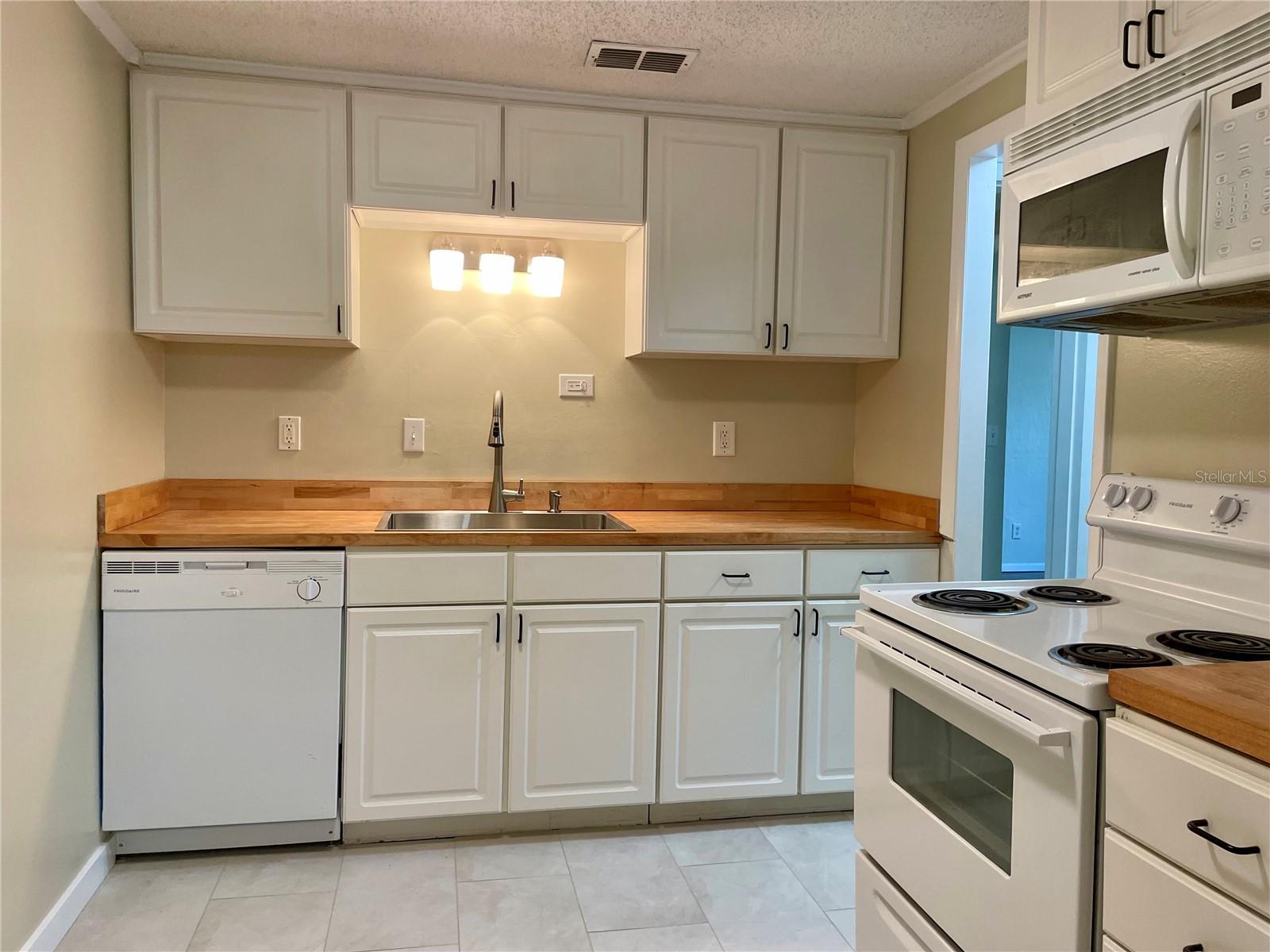 Image 4 of 13 For 2490 14th Drive 6