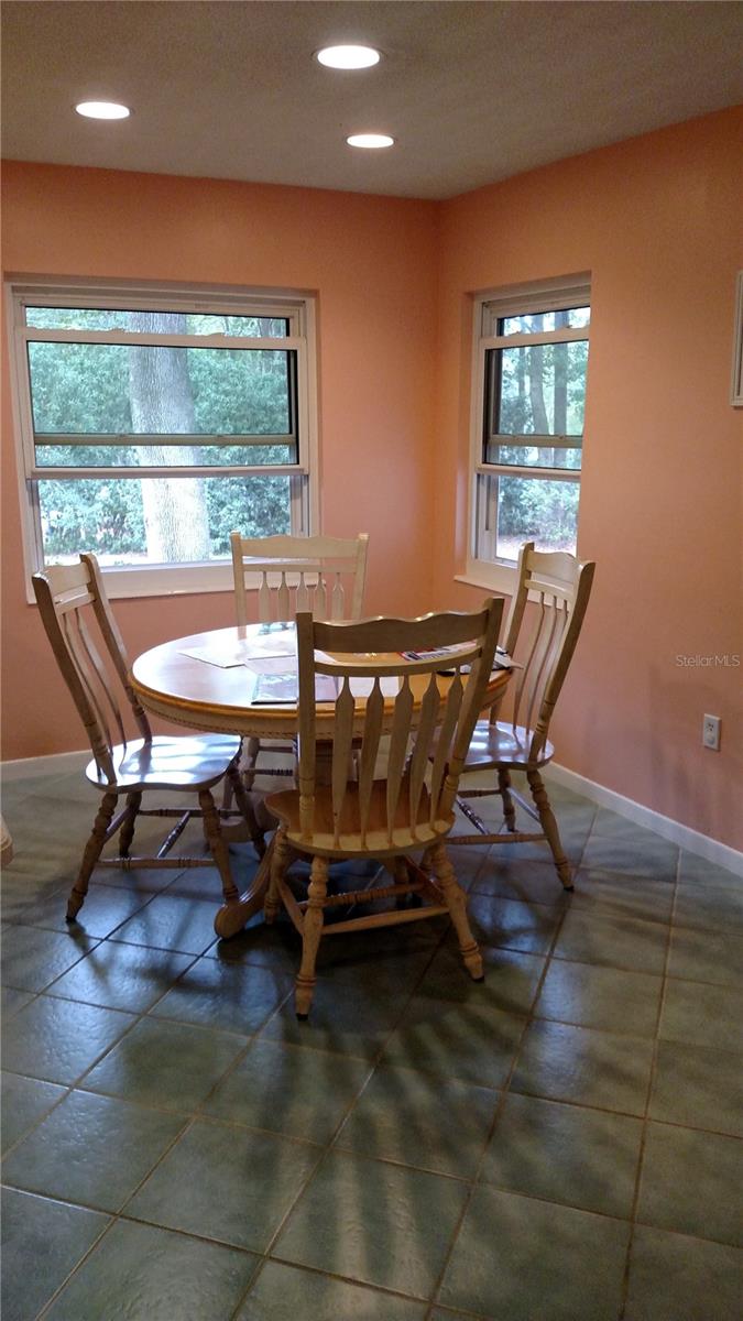 Image 3 of 13 For 9230 9th Avenue