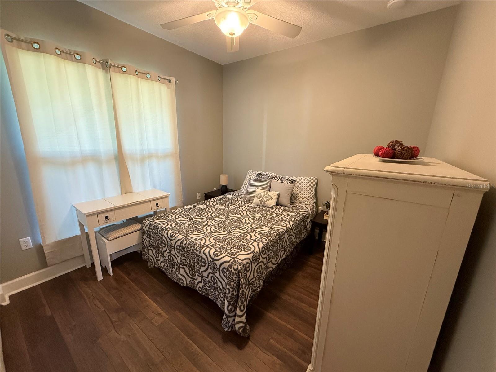 Image 3 of 18 For 14513 145th Terrace