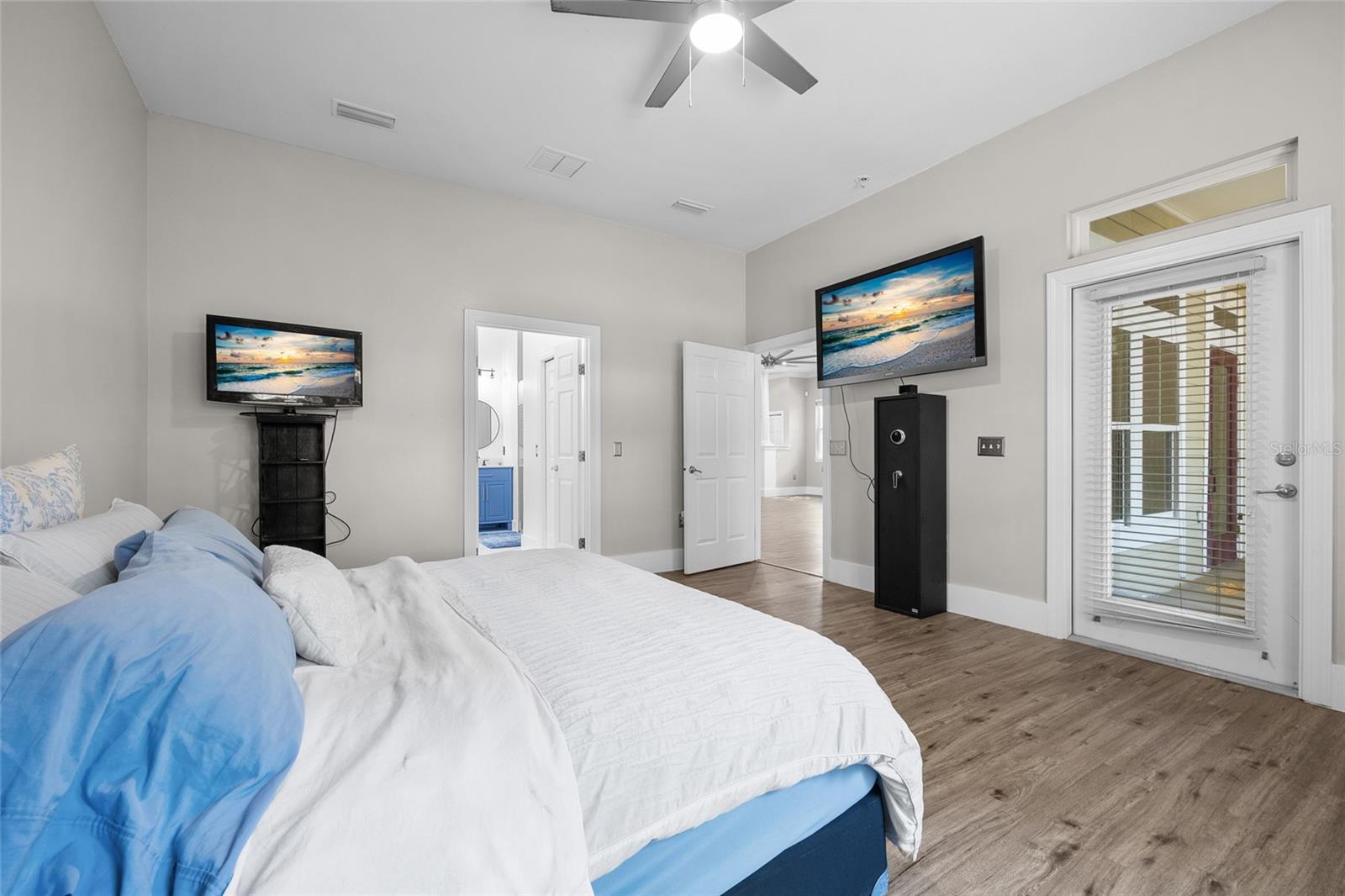 Image 13 of 29 For 16623 167th Place