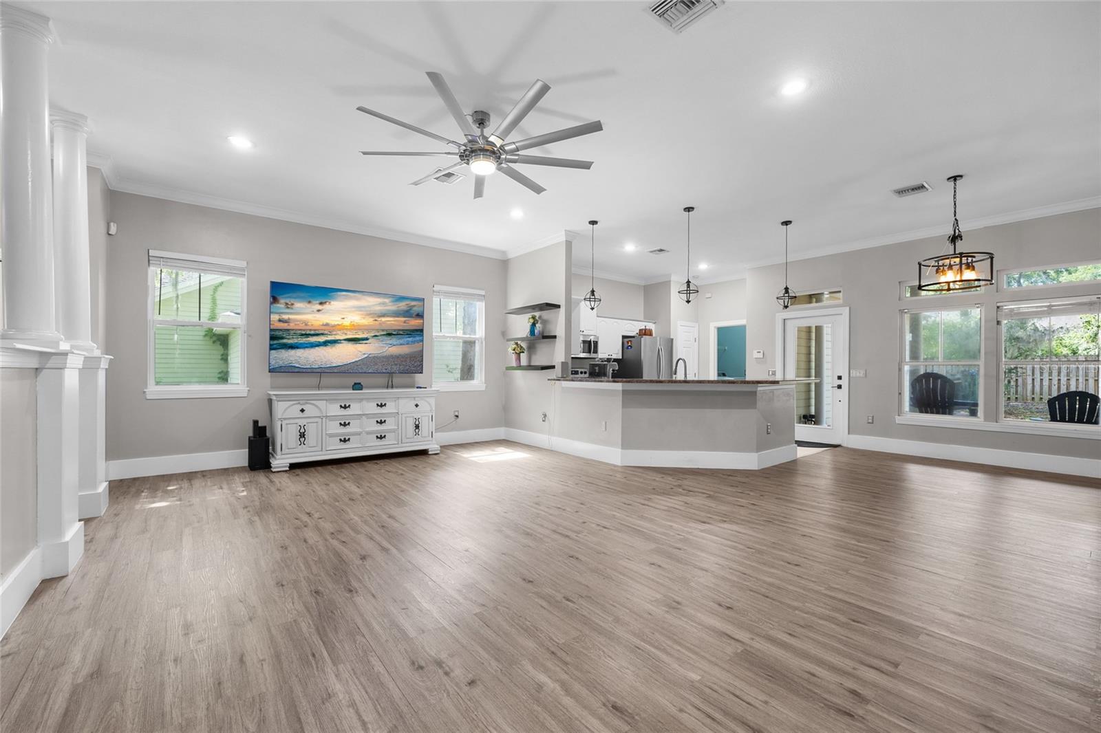 Image 6 of 29 For 16623 167th Place