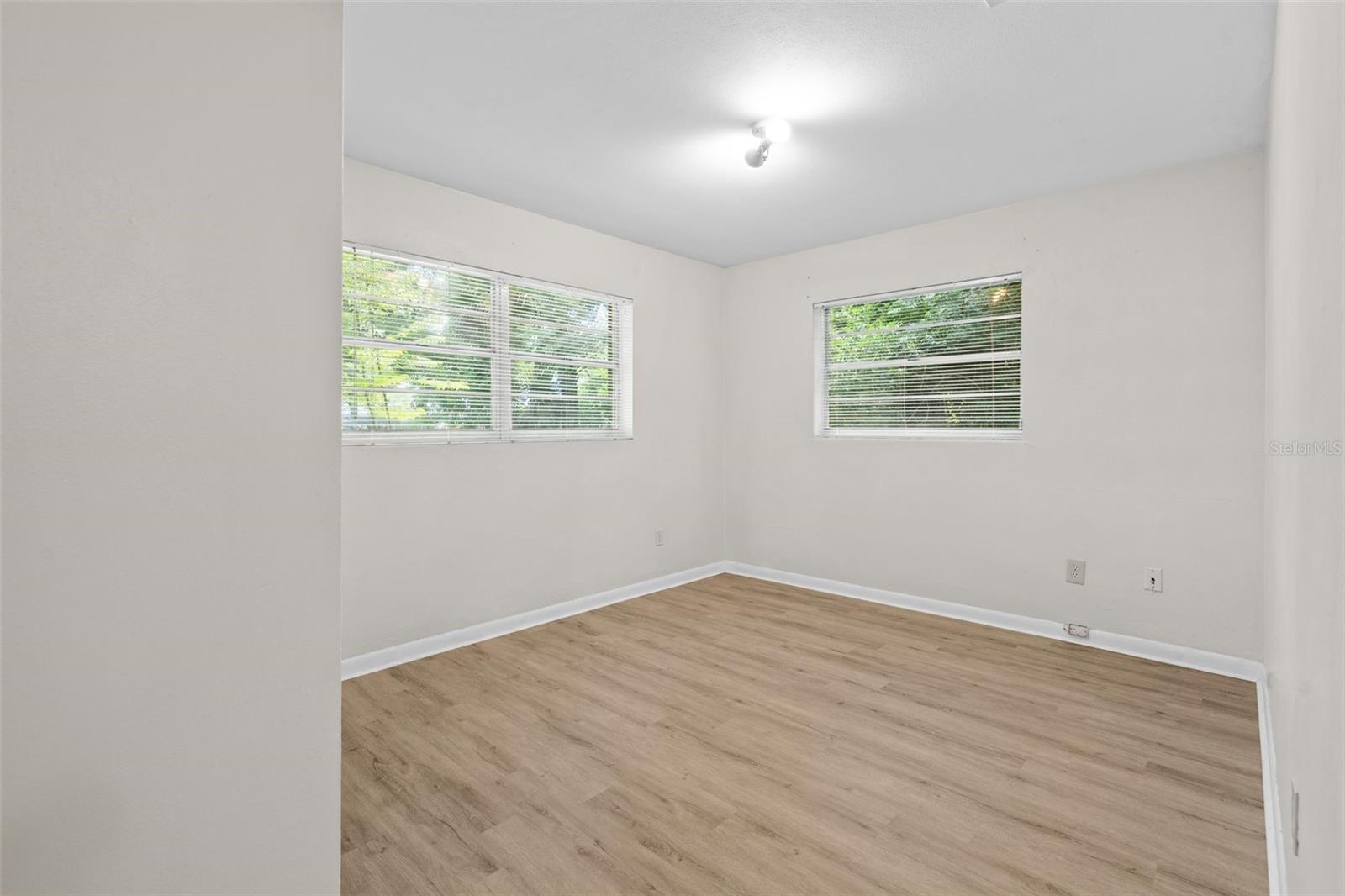 Image 10 of 30 For 3445 8th Avenue