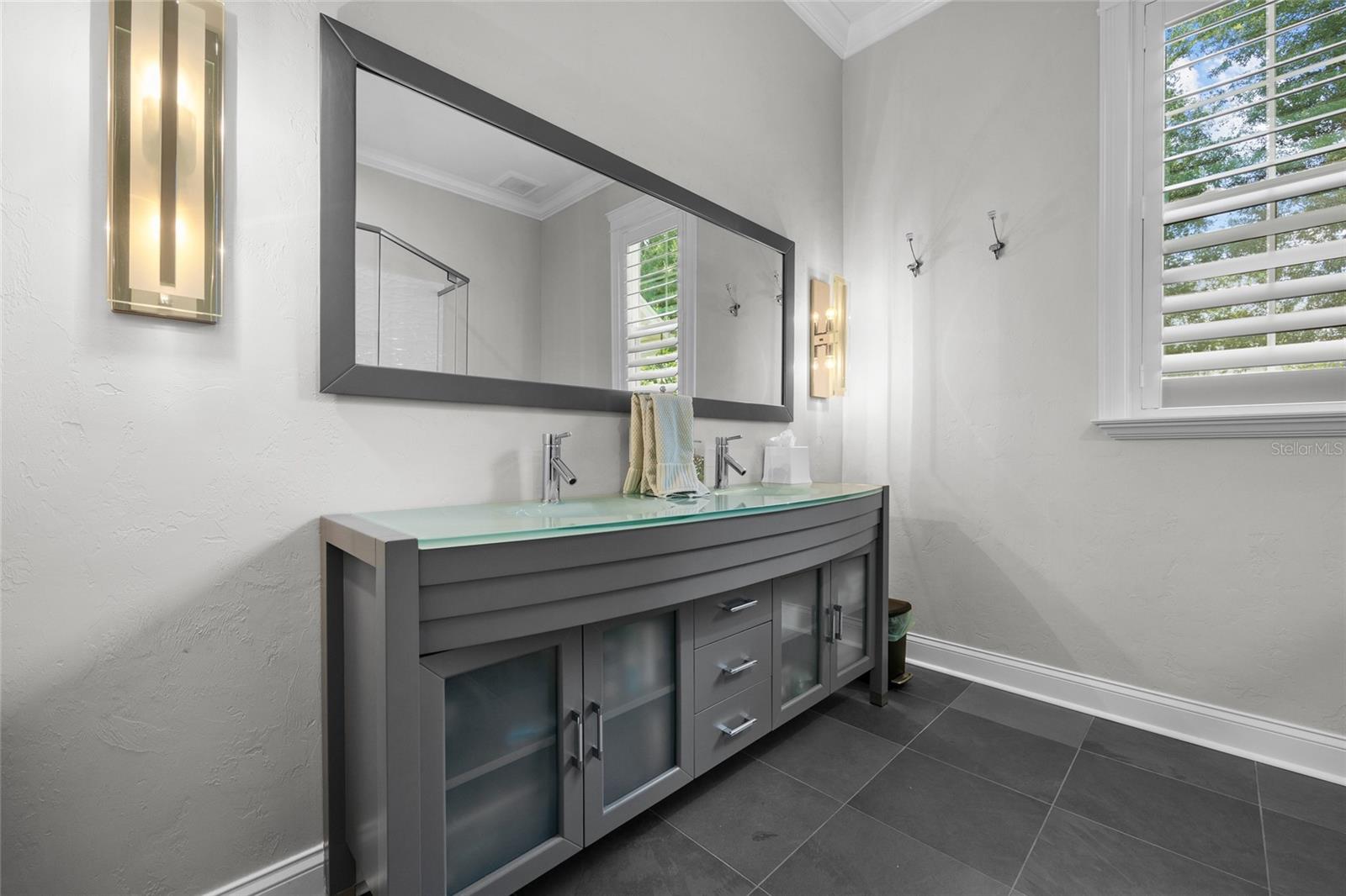 Image 30 of 71 For 11372 30th Avenue