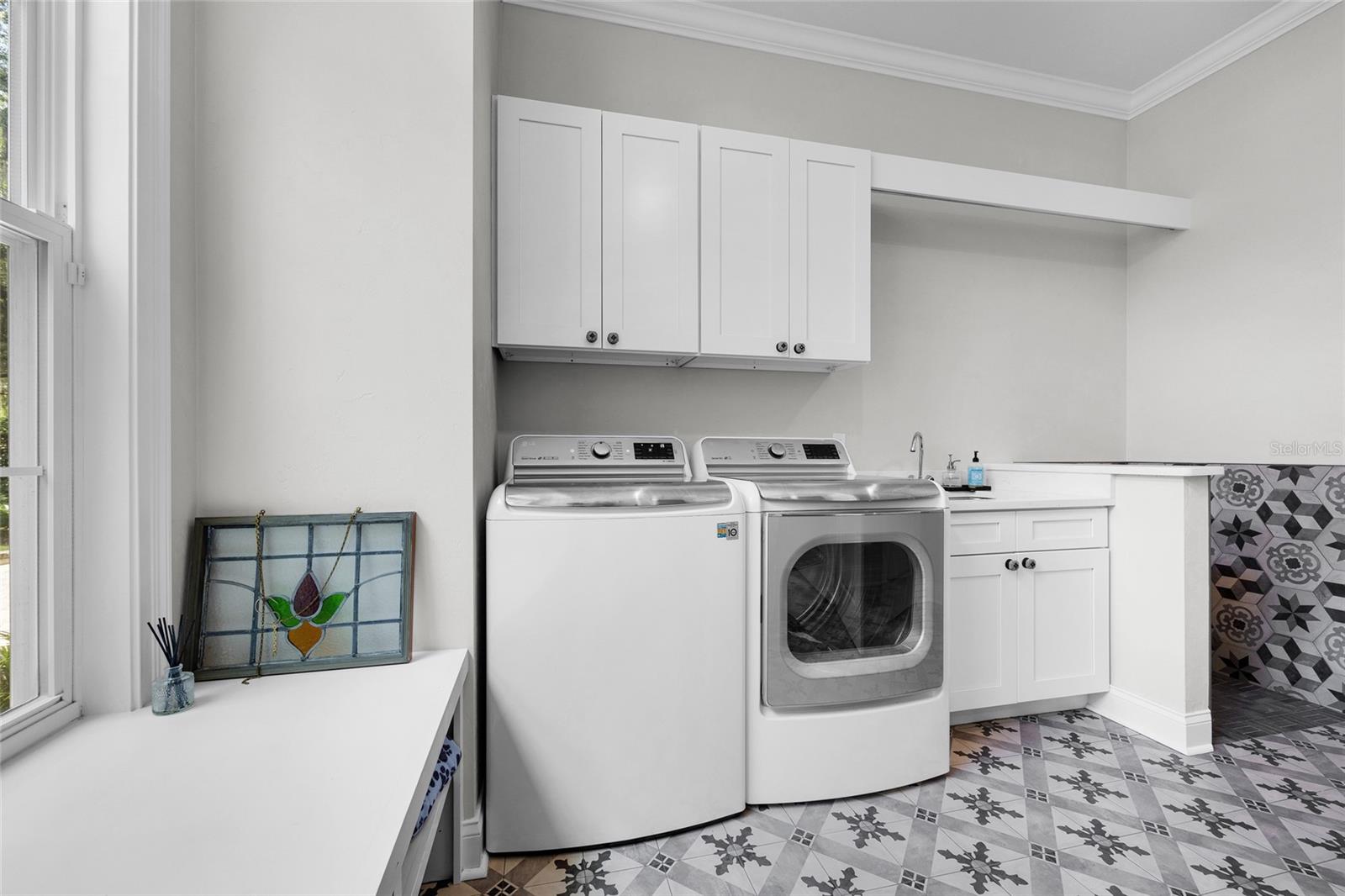 Image 36 of 71 For 11372 30th Avenue