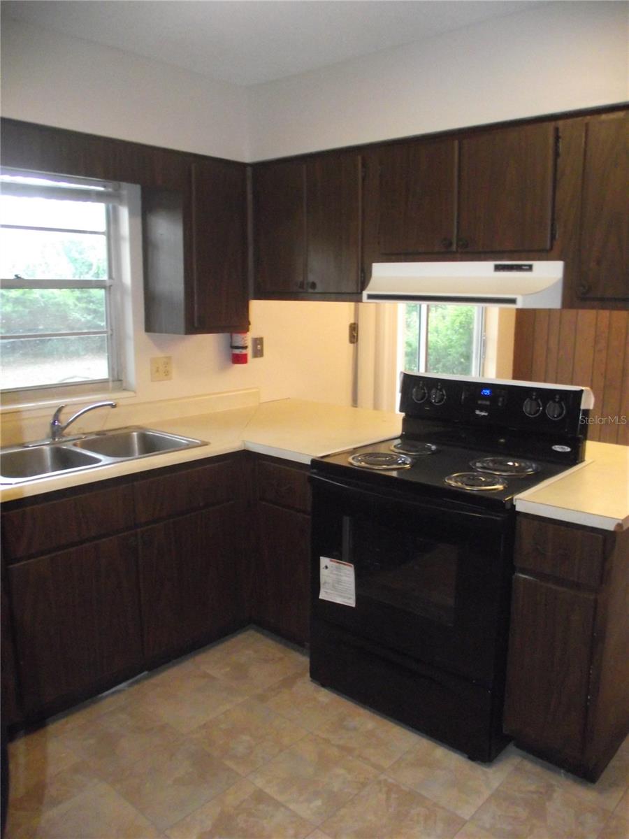 Image 5 of 22 For 3224 48th Place