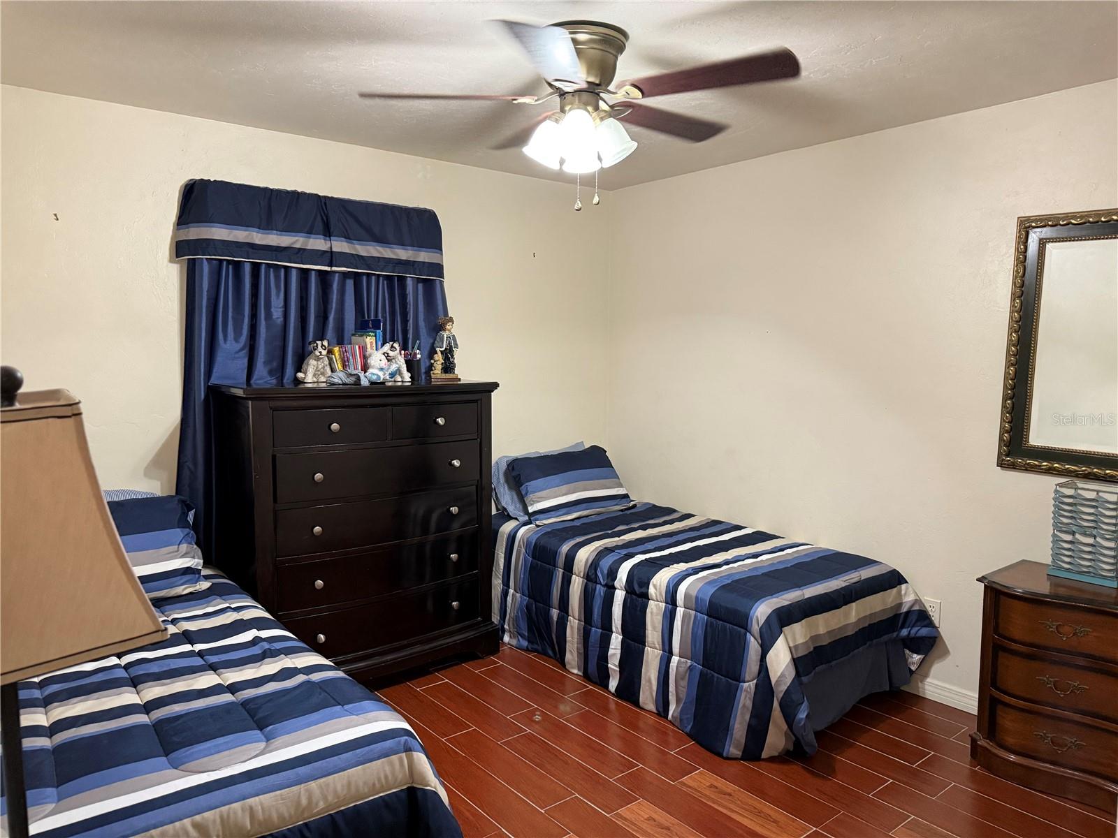 Image 22 of 47 For 8421 137th Avenue