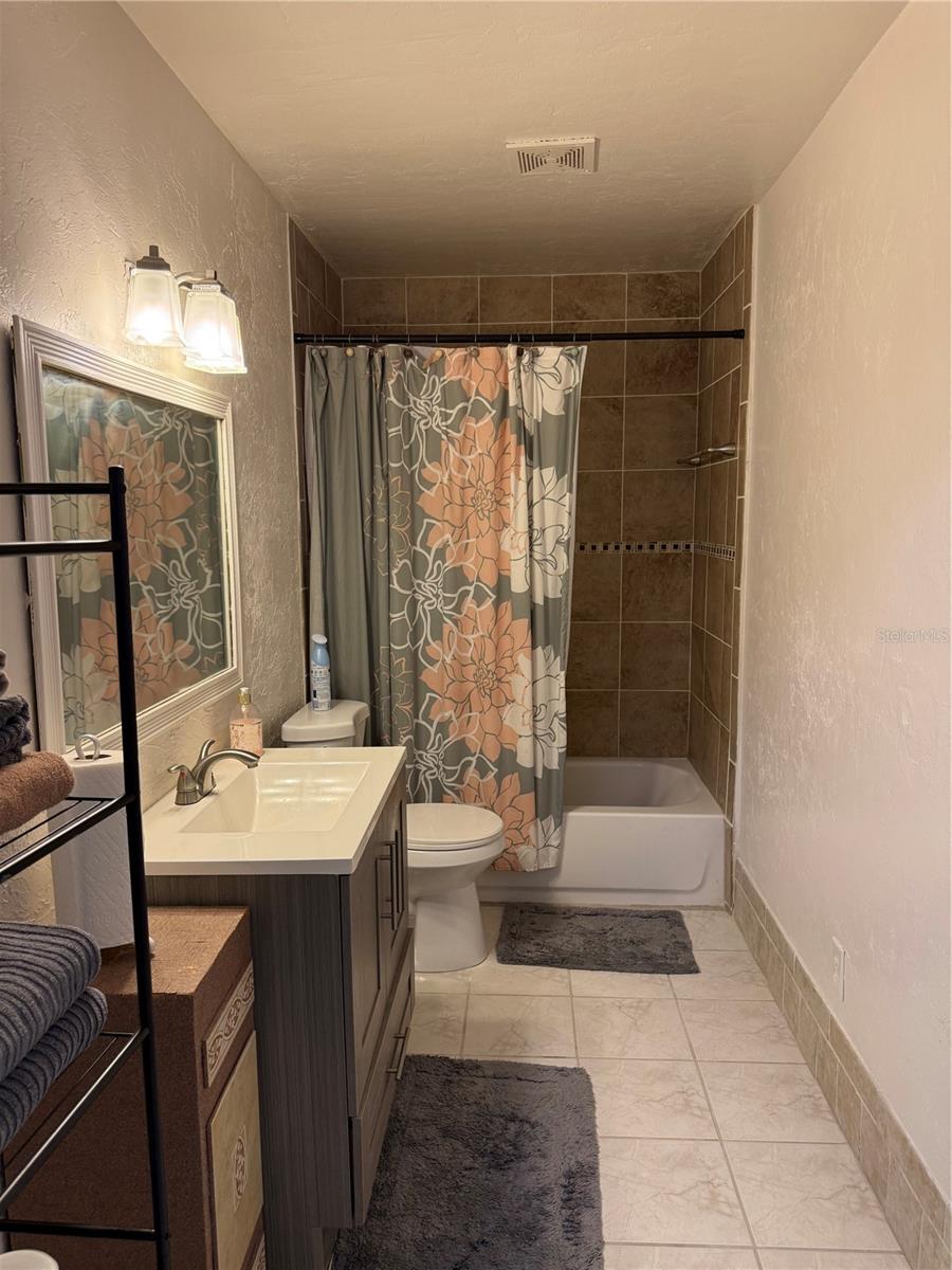 Image 30 of 47 For 8421 137th Avenue