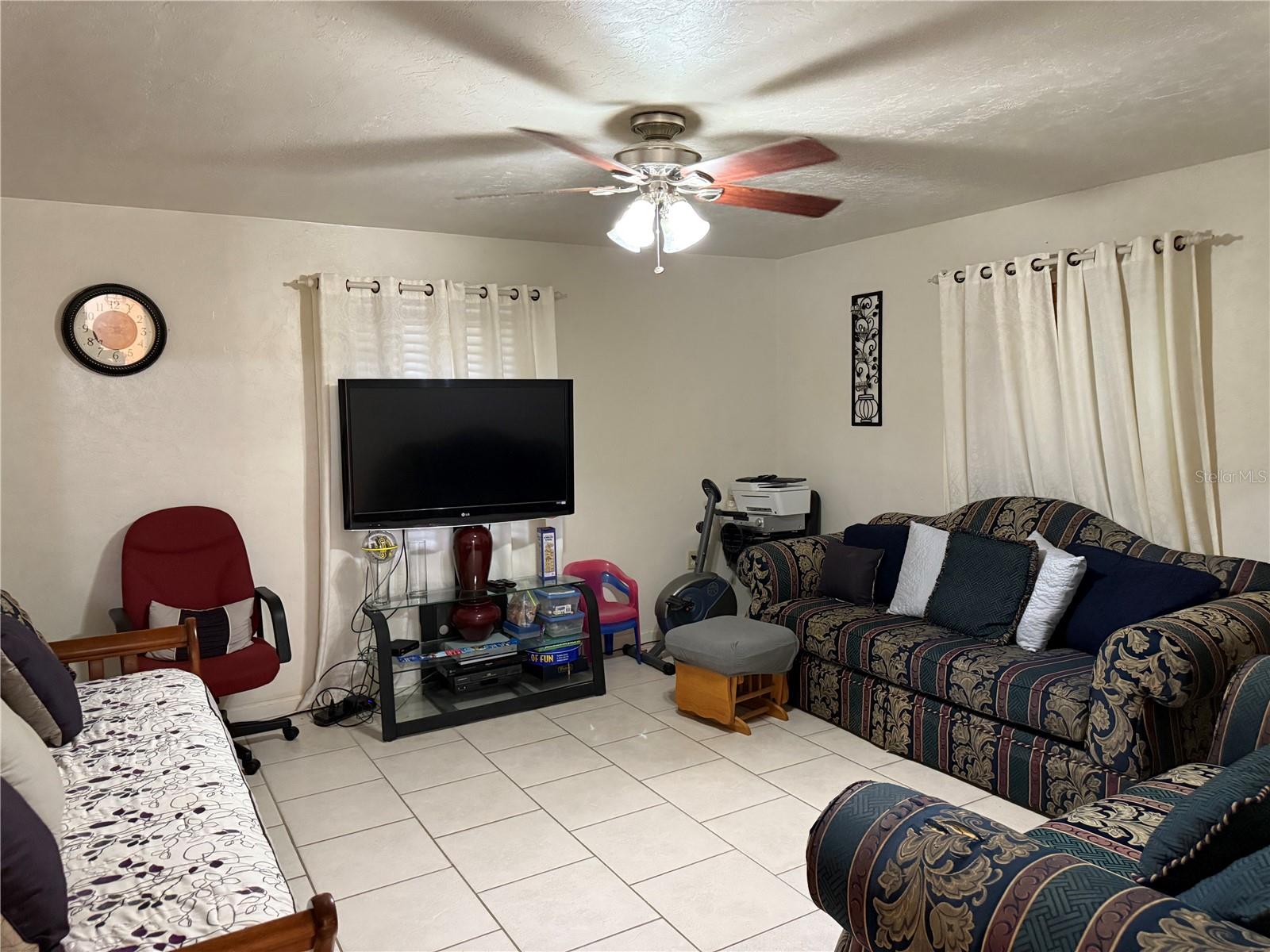 Image 32 of 47 For 8421 137th Avenue