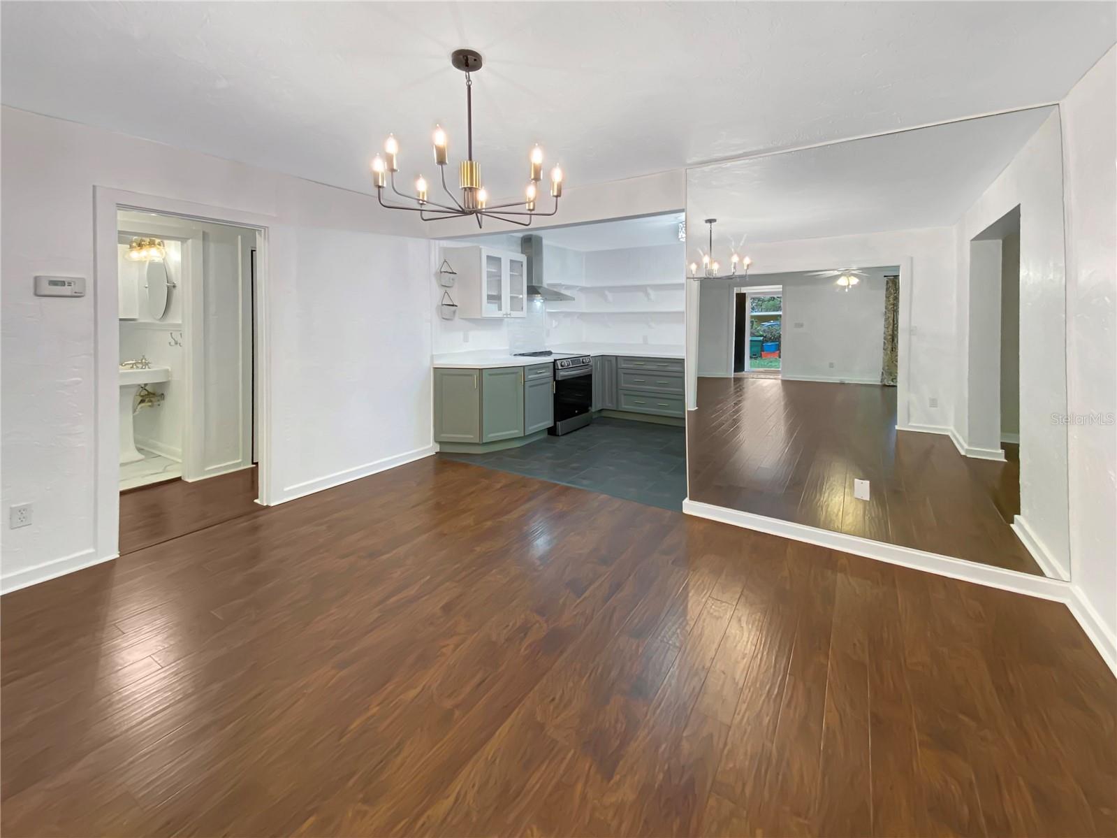 Image 11 of 35 For 824 9th Avenue