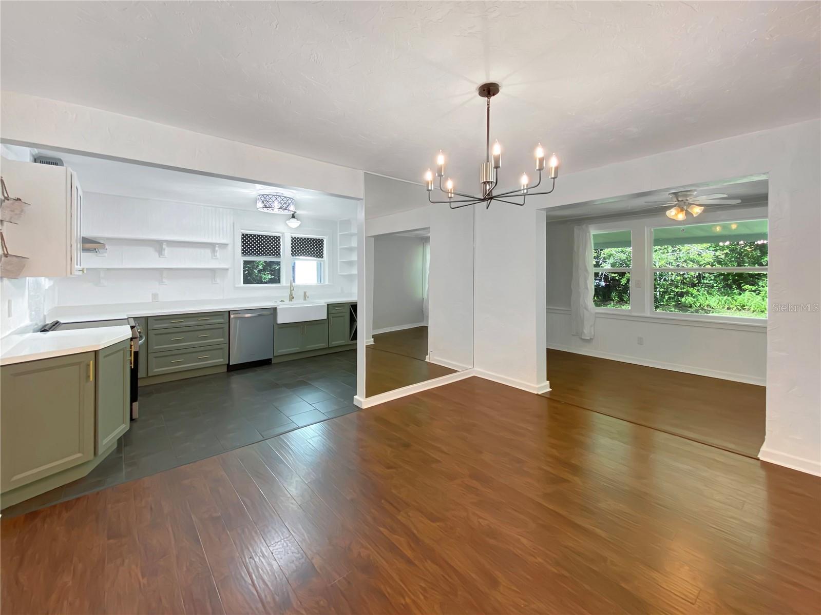 Image 12 of 35 For 824 9th Avenue