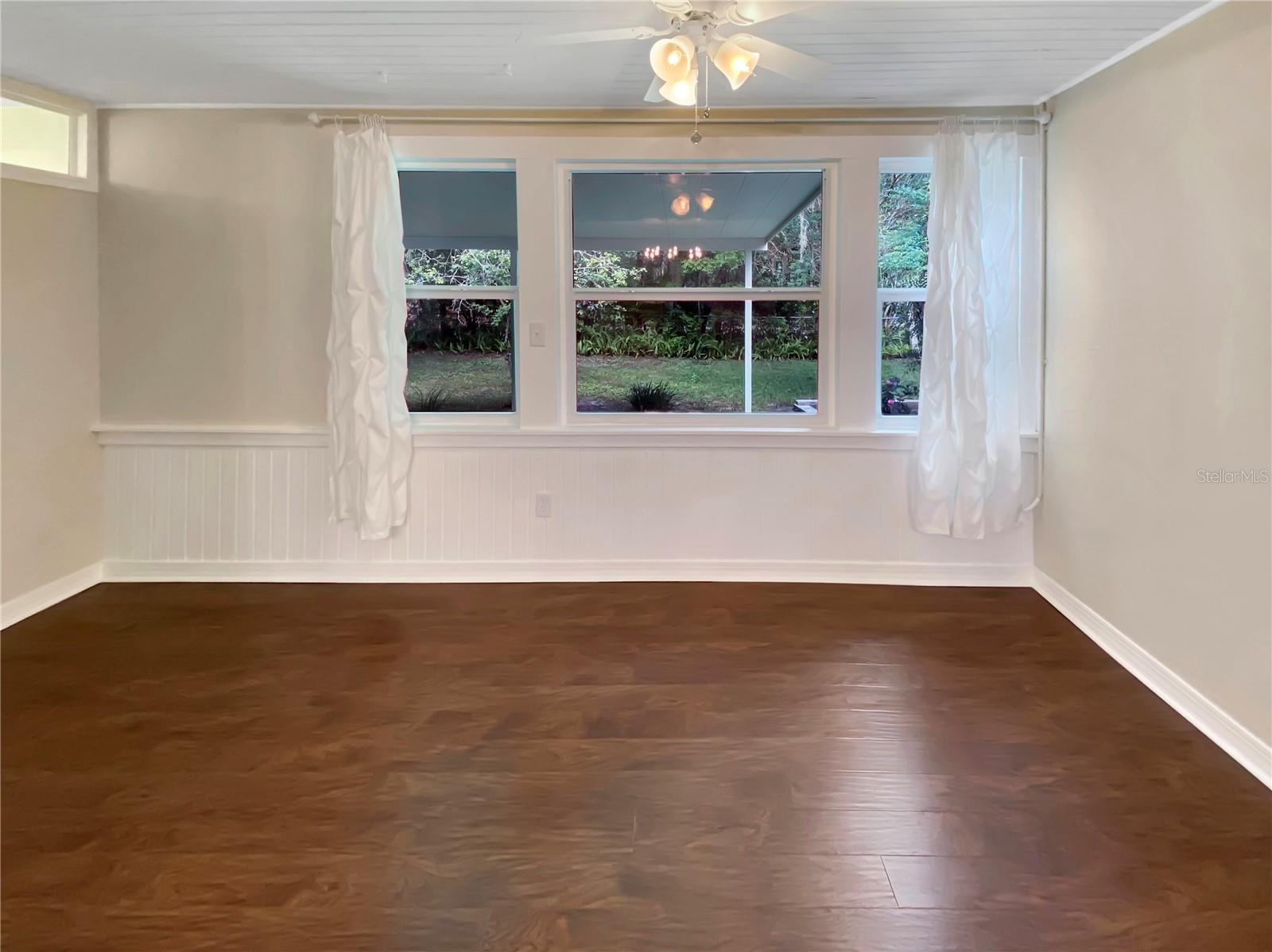Image 13 of 35 For 824 9th Avenue