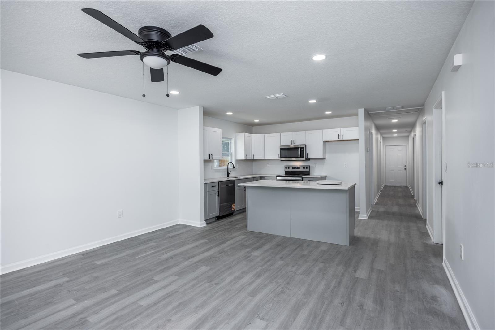Image 11 of 32 For 1523 1st Avenue