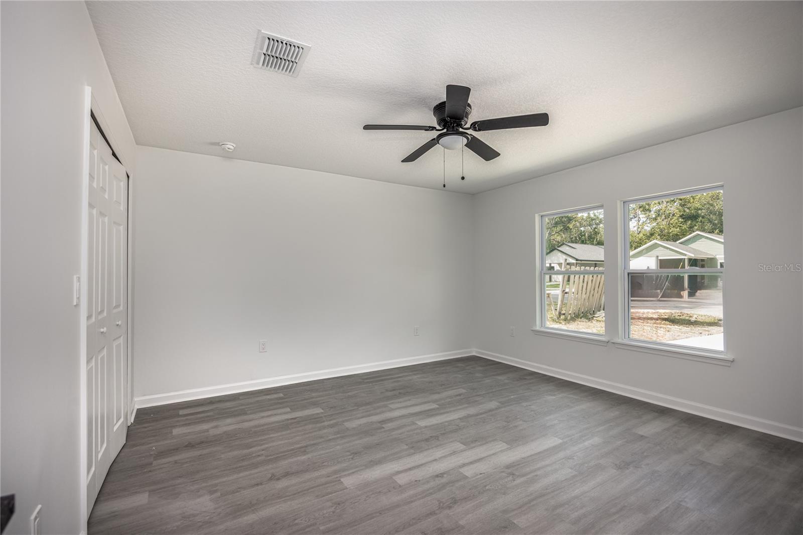 Image 19 of 32 For 1523 1st Avenue