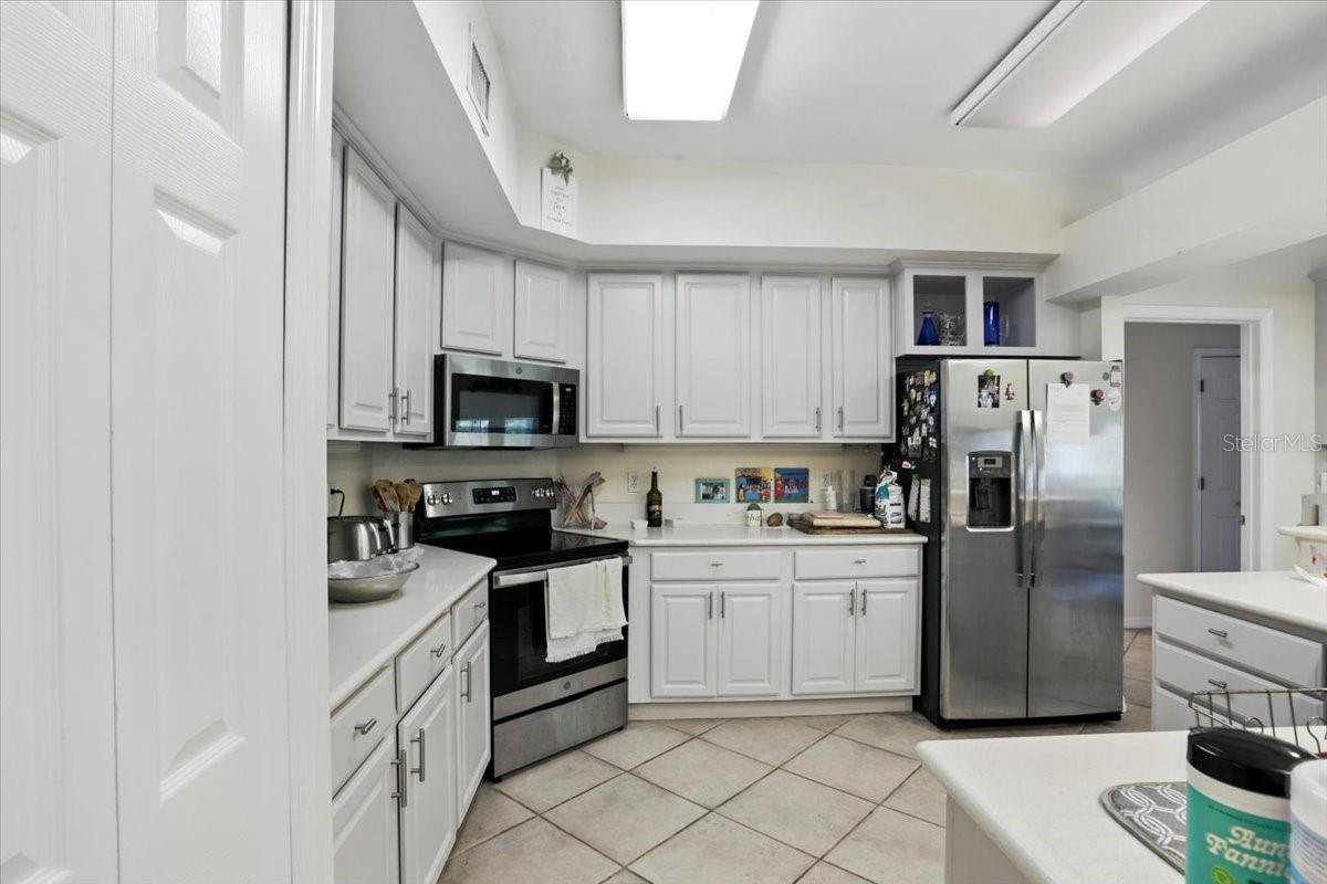 Image 10 of 23 For 2710 105th Drive
