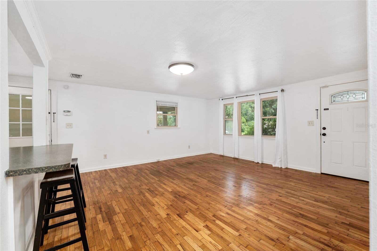 Image 7 of 23 For 5650 189th Street