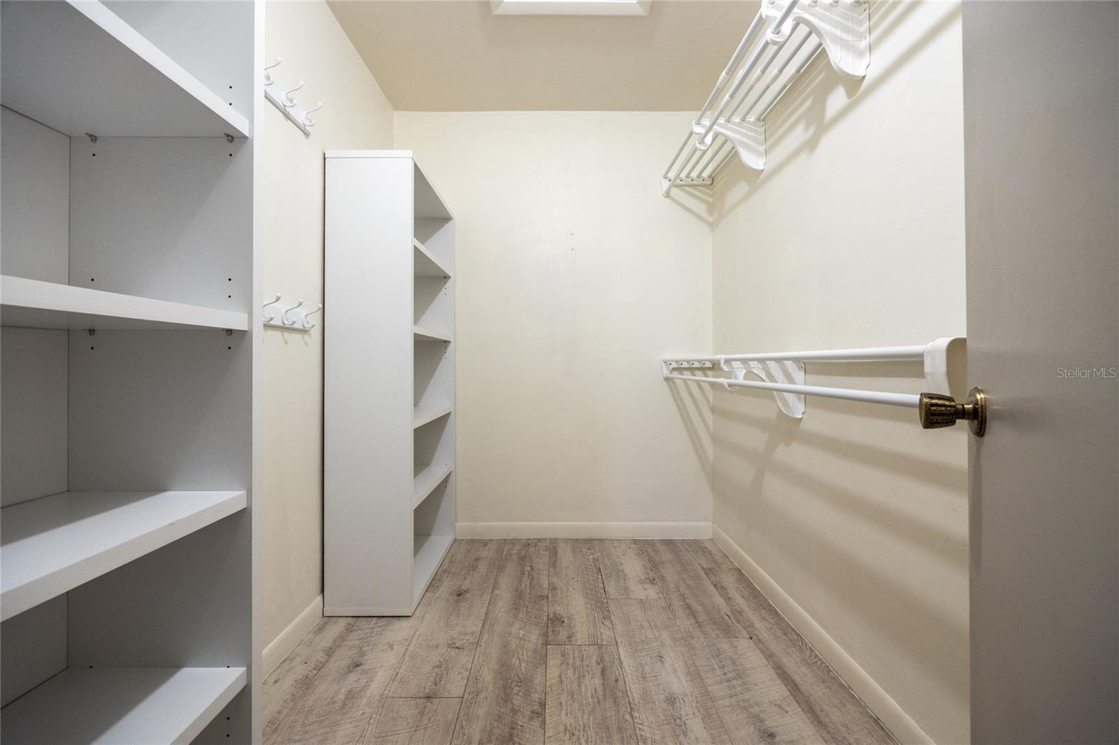 Image 21 of 38 For 2732 39th Drive 2732