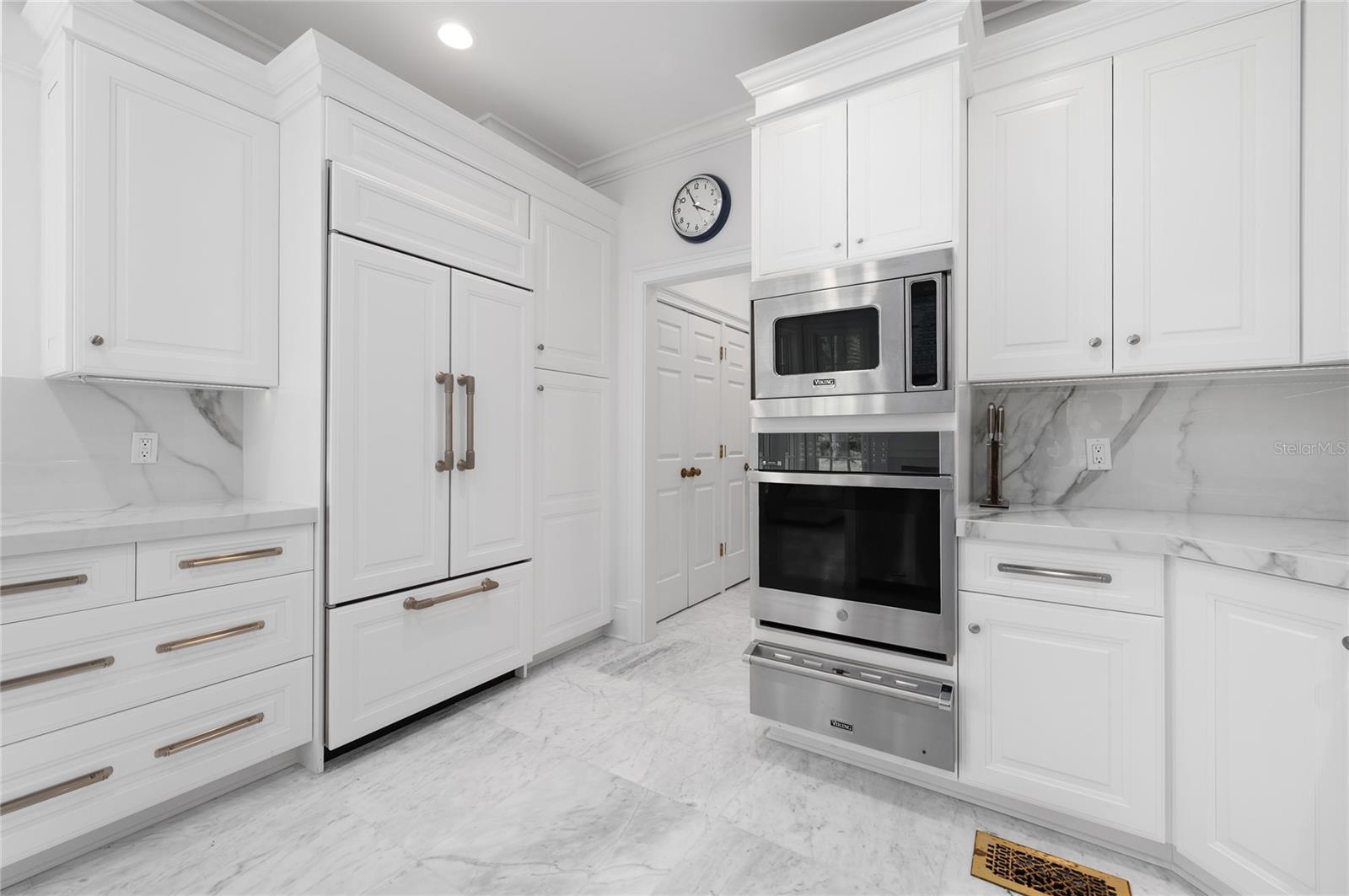Image 23 of 77 For 6011 23rd Avenue