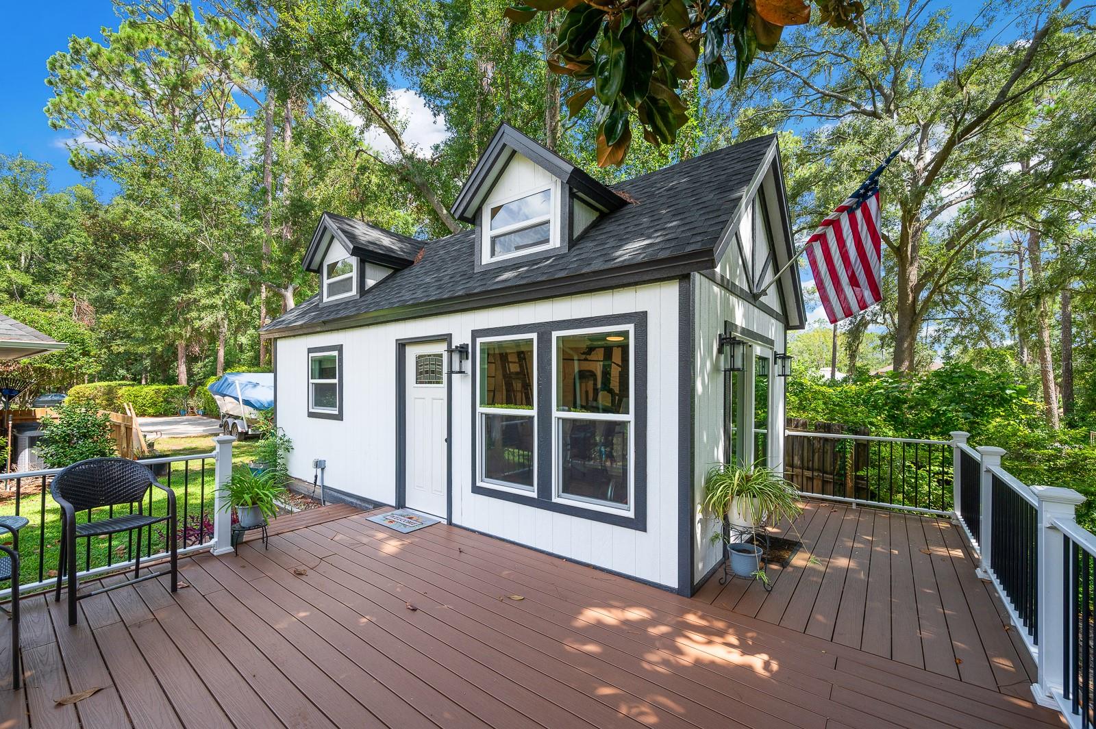 Image 41 of 66 For 996 Scenic Lake Drive