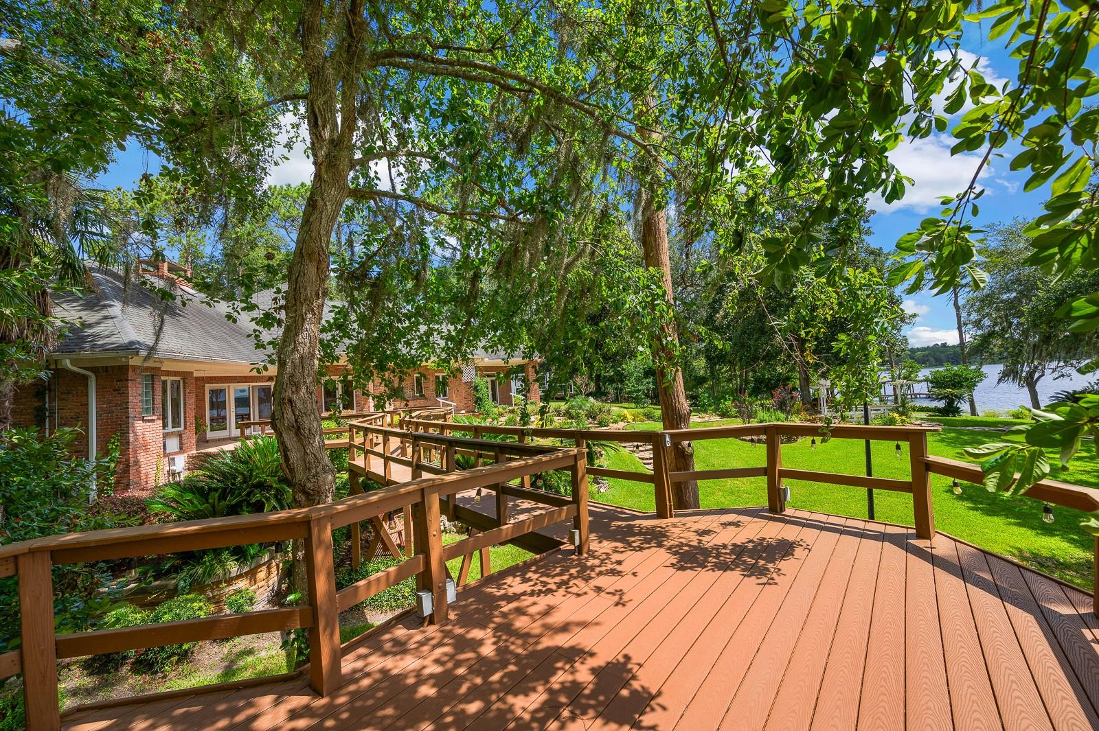 Image 46 of 66 For 996 Scenic Lake Drive