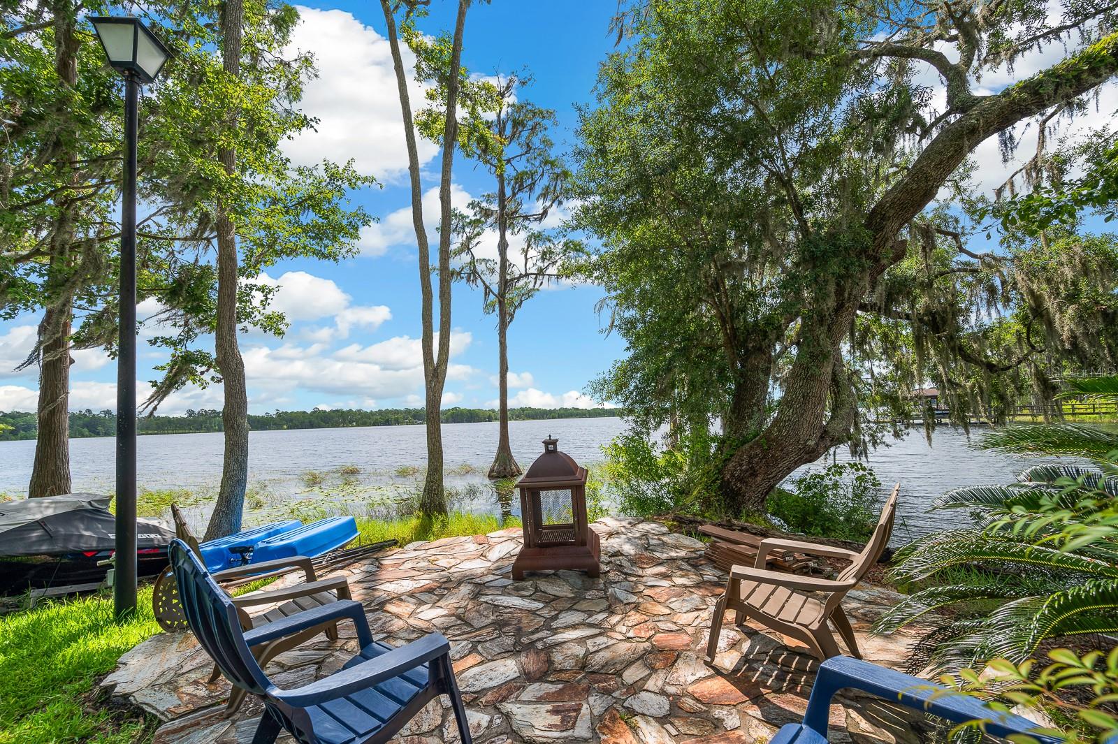 Image 58 of 66 For 996 Scenic Lake Drive