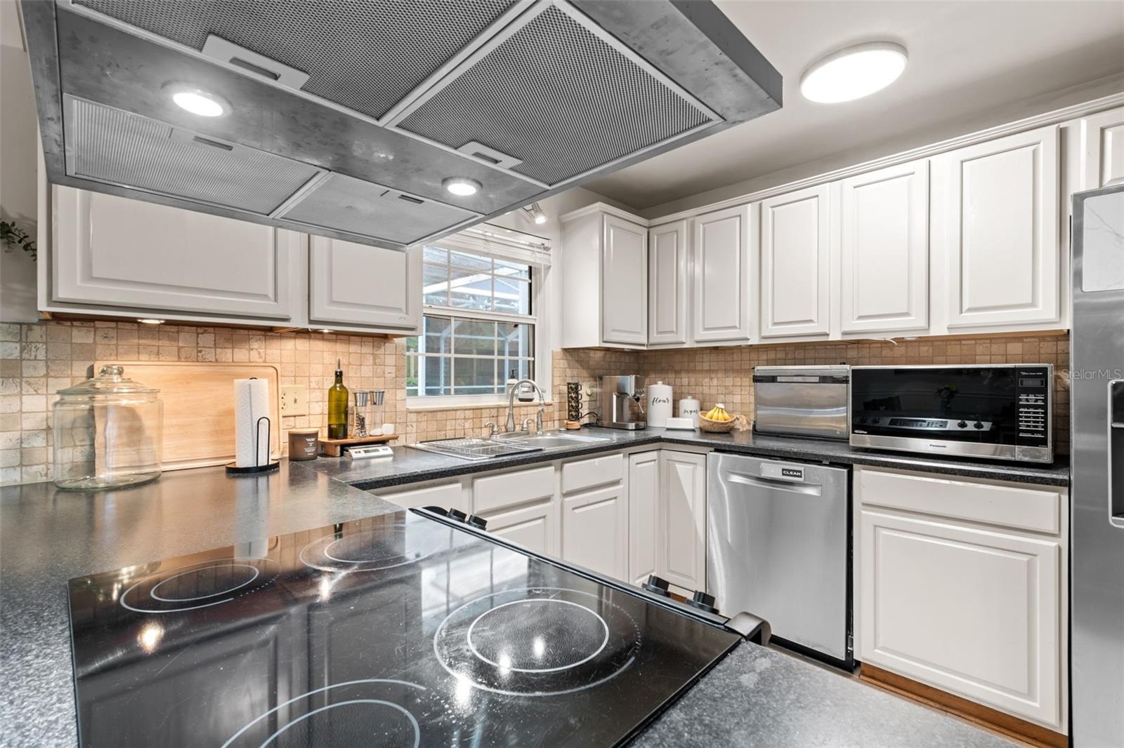 Image 3 of 28 For 3906 21st Terrace
