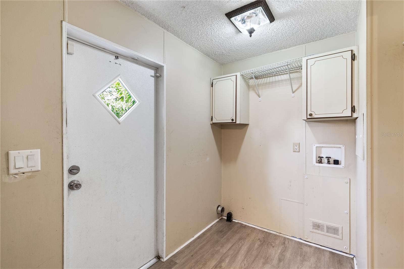 Image 24 of 43 For 21203 138th Avenue