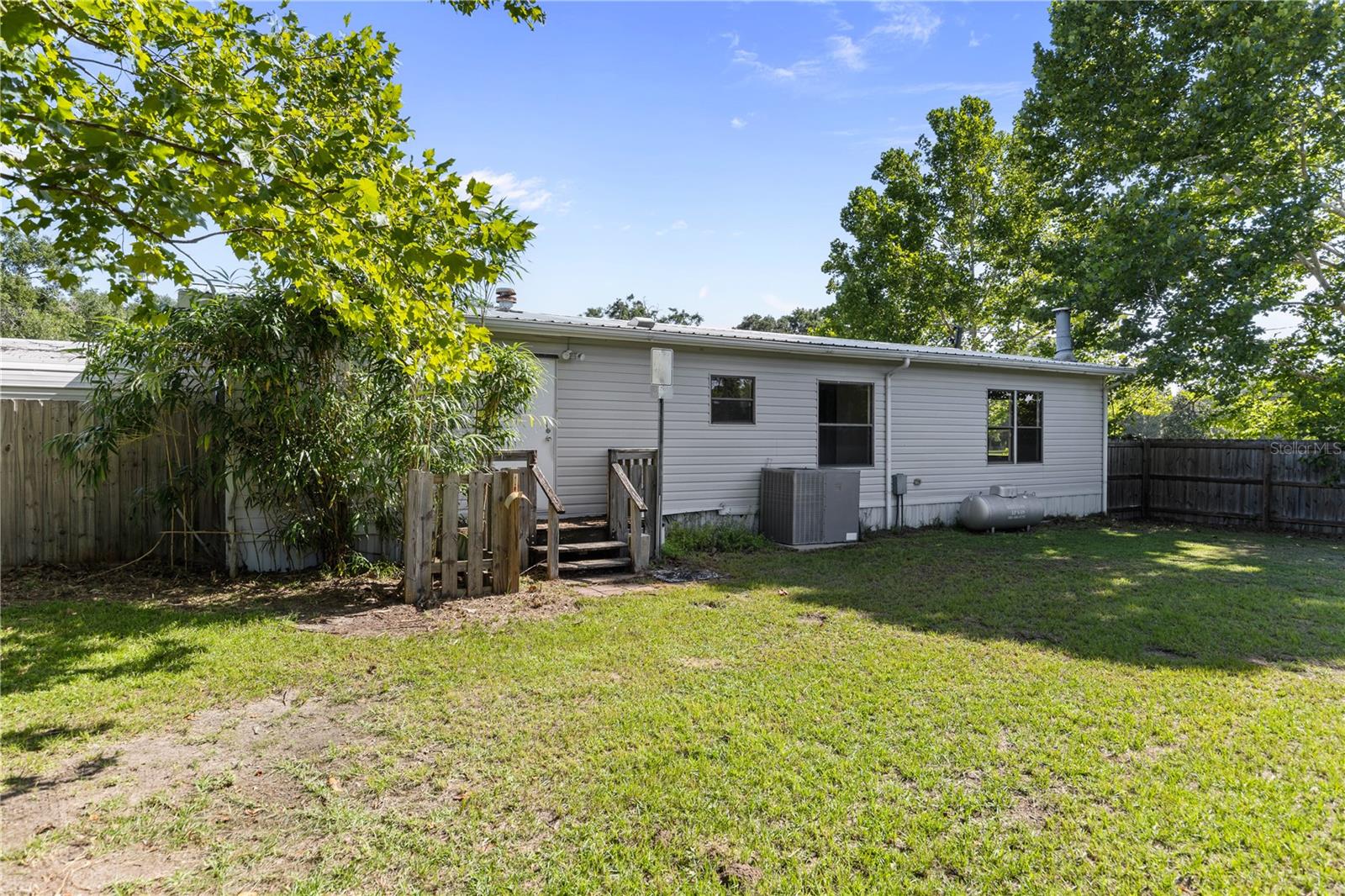 Image 33 of 43 For 21203 138th Avenue