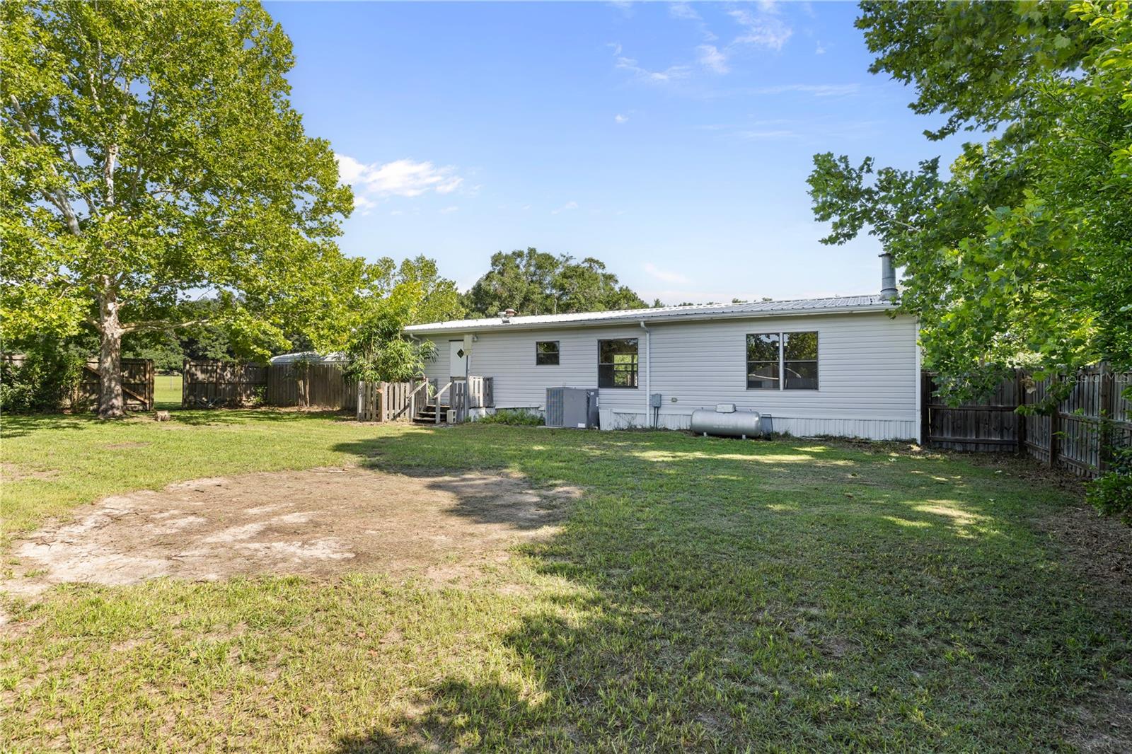 Image 35 of 43 For 21203 138th Avenue