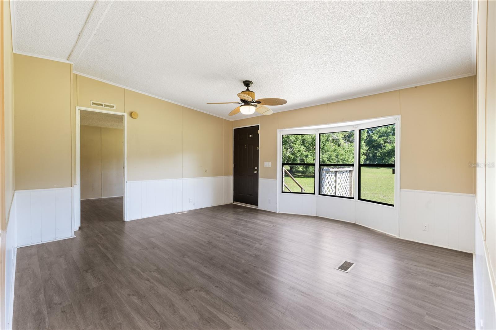Image 5 of 43 For 21203 138th Avenue