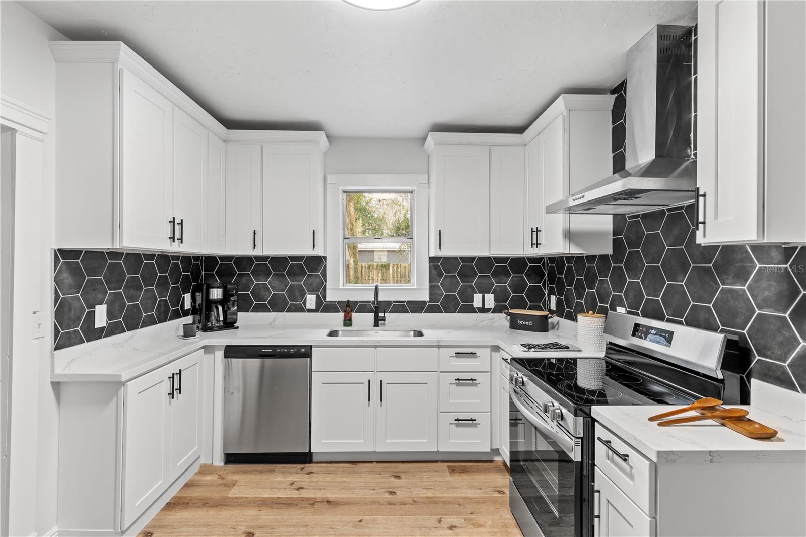 Image 13 of 39 For 18741 240th Street