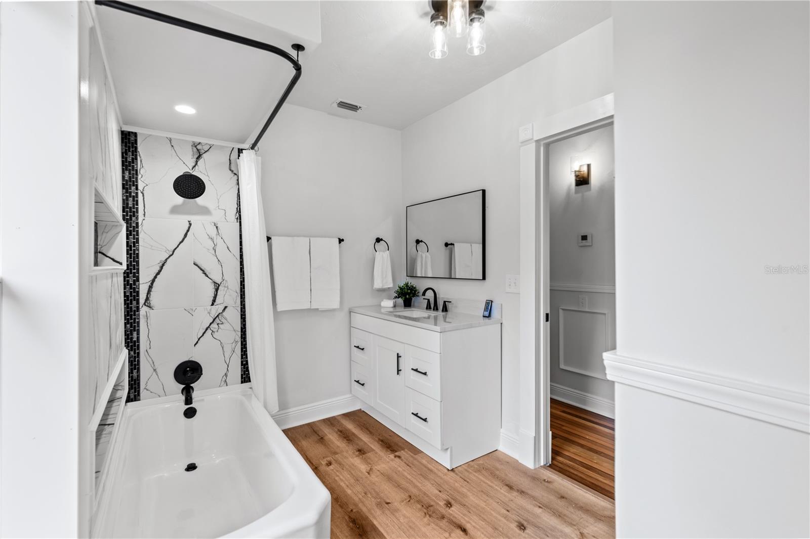 Image 21 of 39 For 18741 240th Street