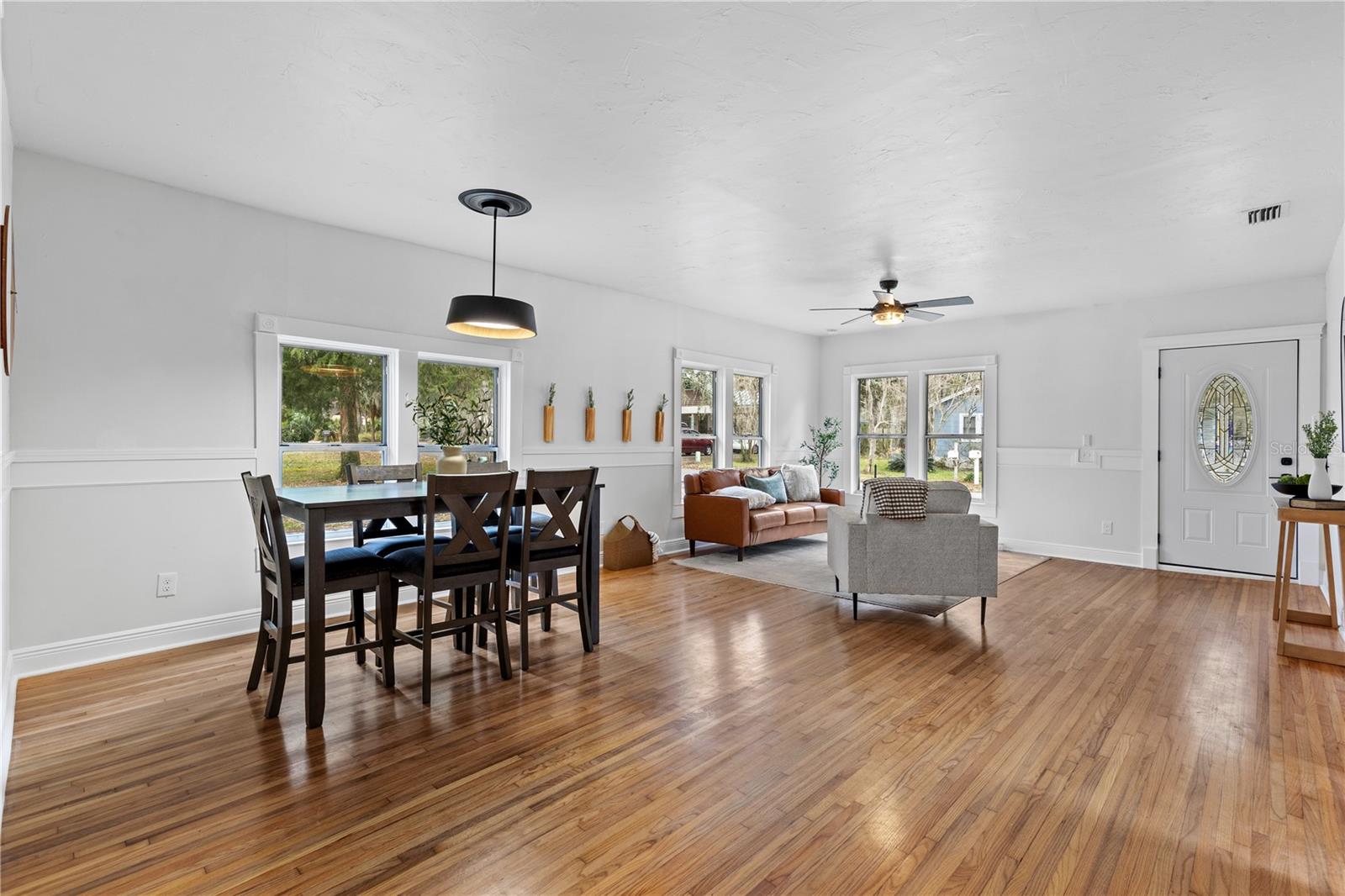 Image 3 of 39 For 18741 240th Street
