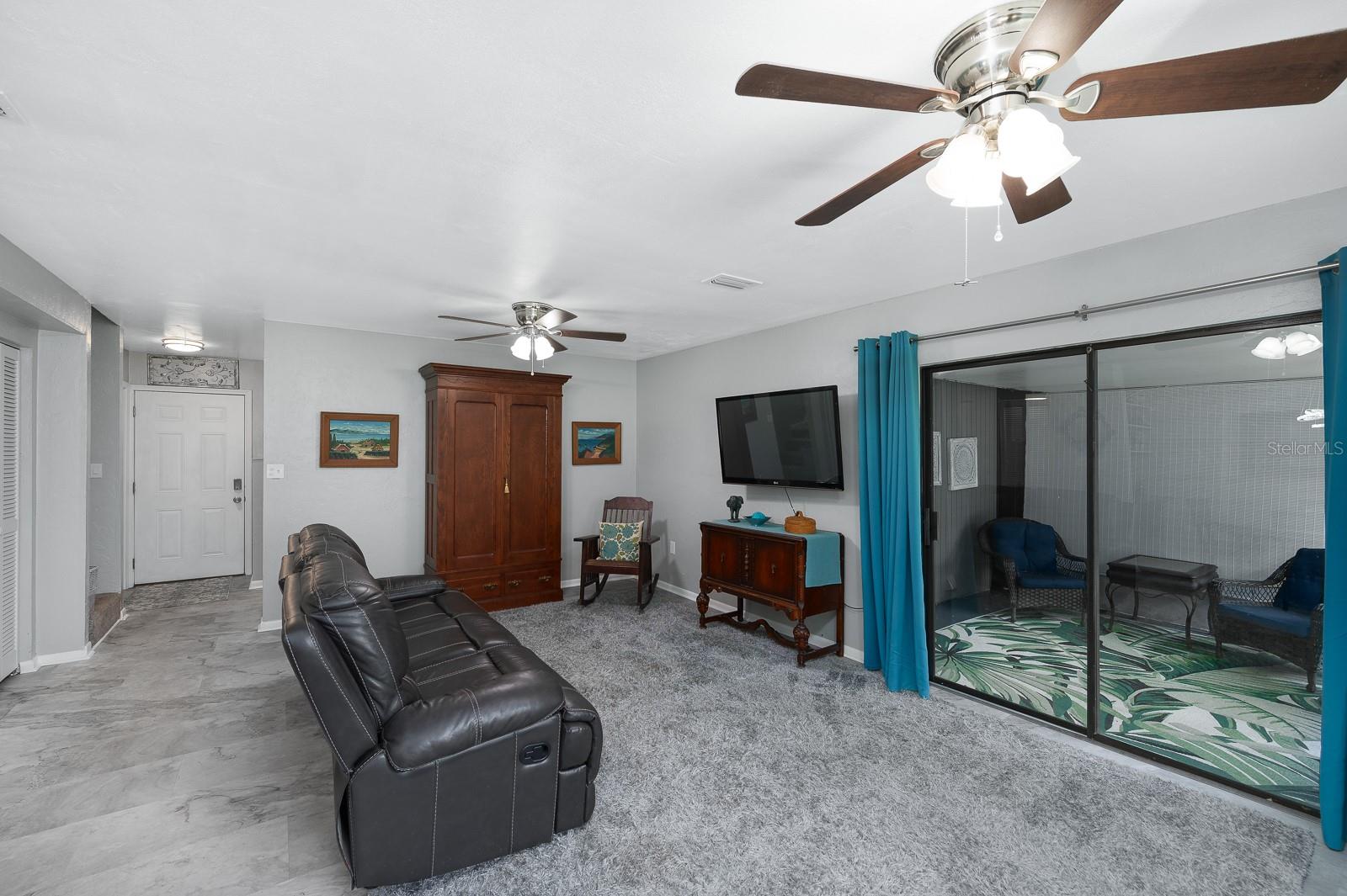 Image 4 of 30 For 4110 44th Drive 30