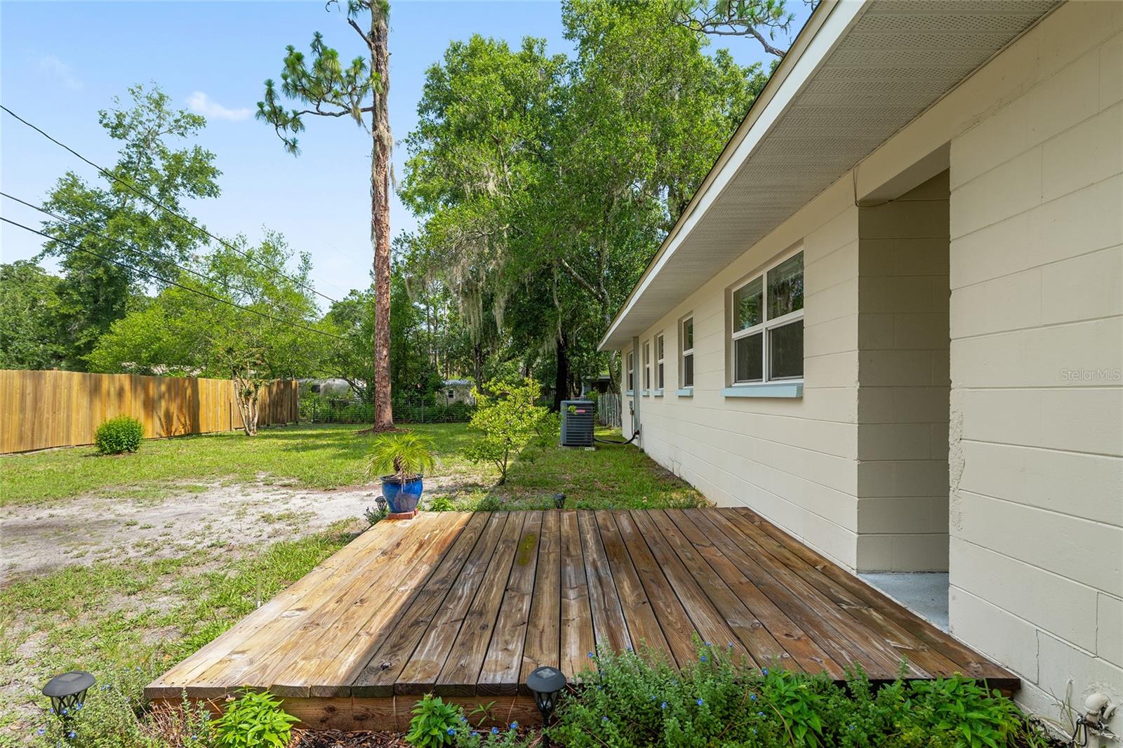 Image 20 of 53 For 3904 20th Terrace