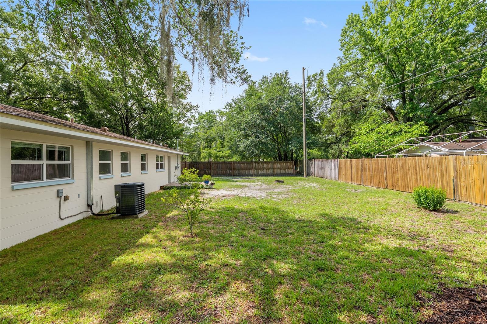 Image 21 of 53 For 3904 20th Terrace