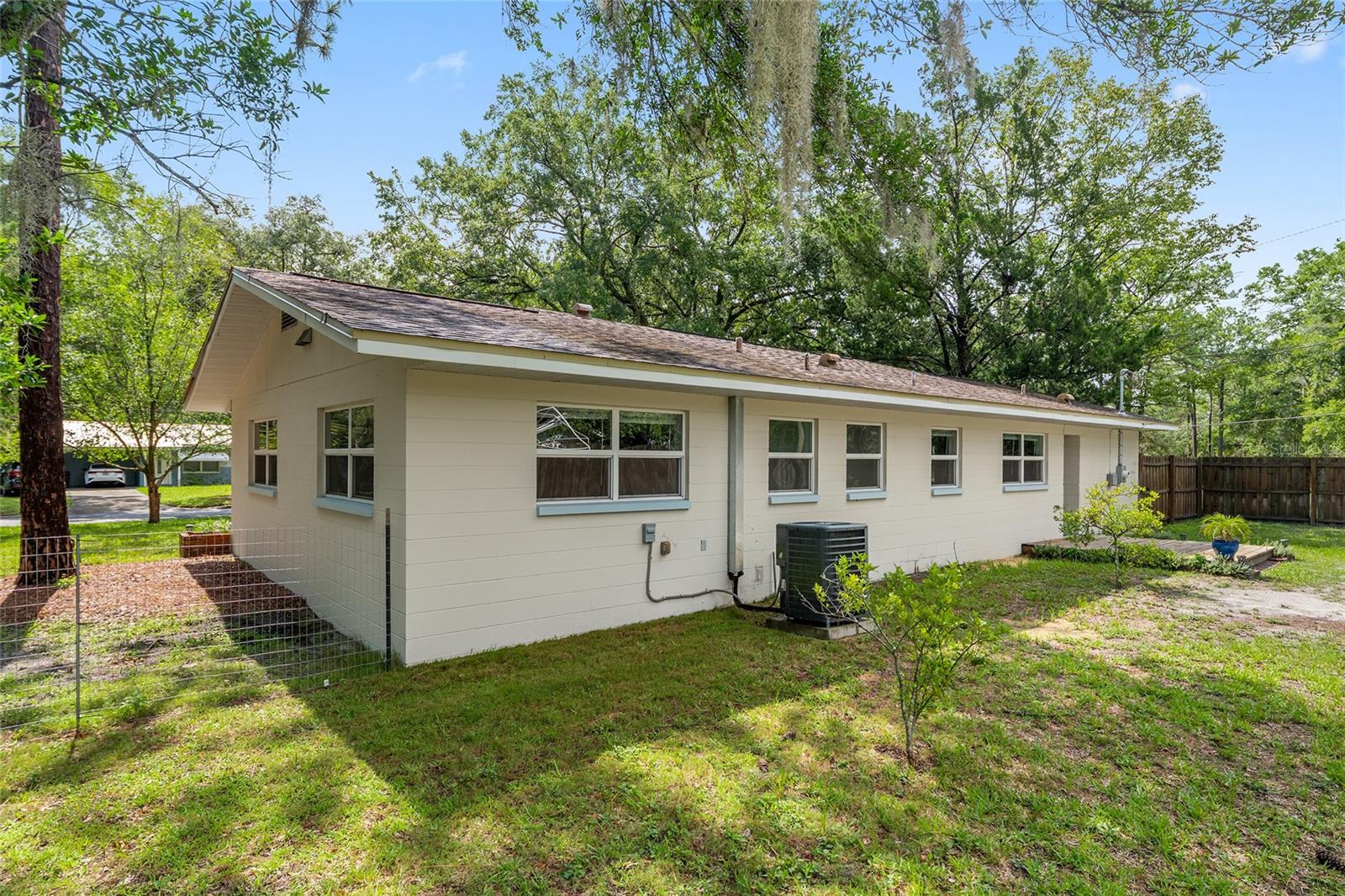 Image 44 of 53 For 3904 20th Terrace