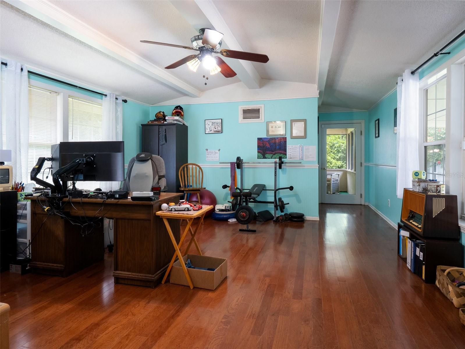 Image 18 of 48 For 7122 164th Street