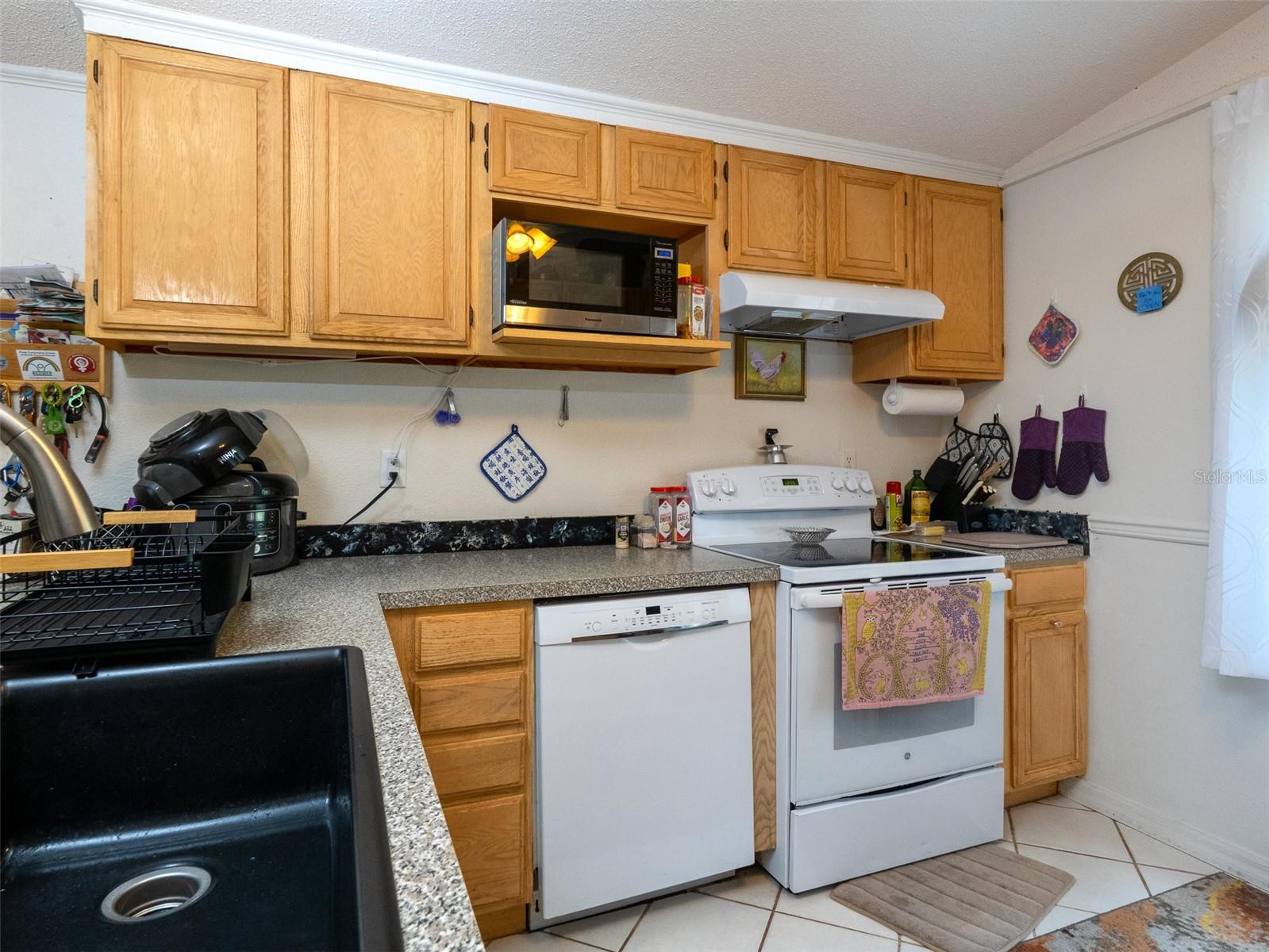Image 7 of 48 For 7122 164th Street