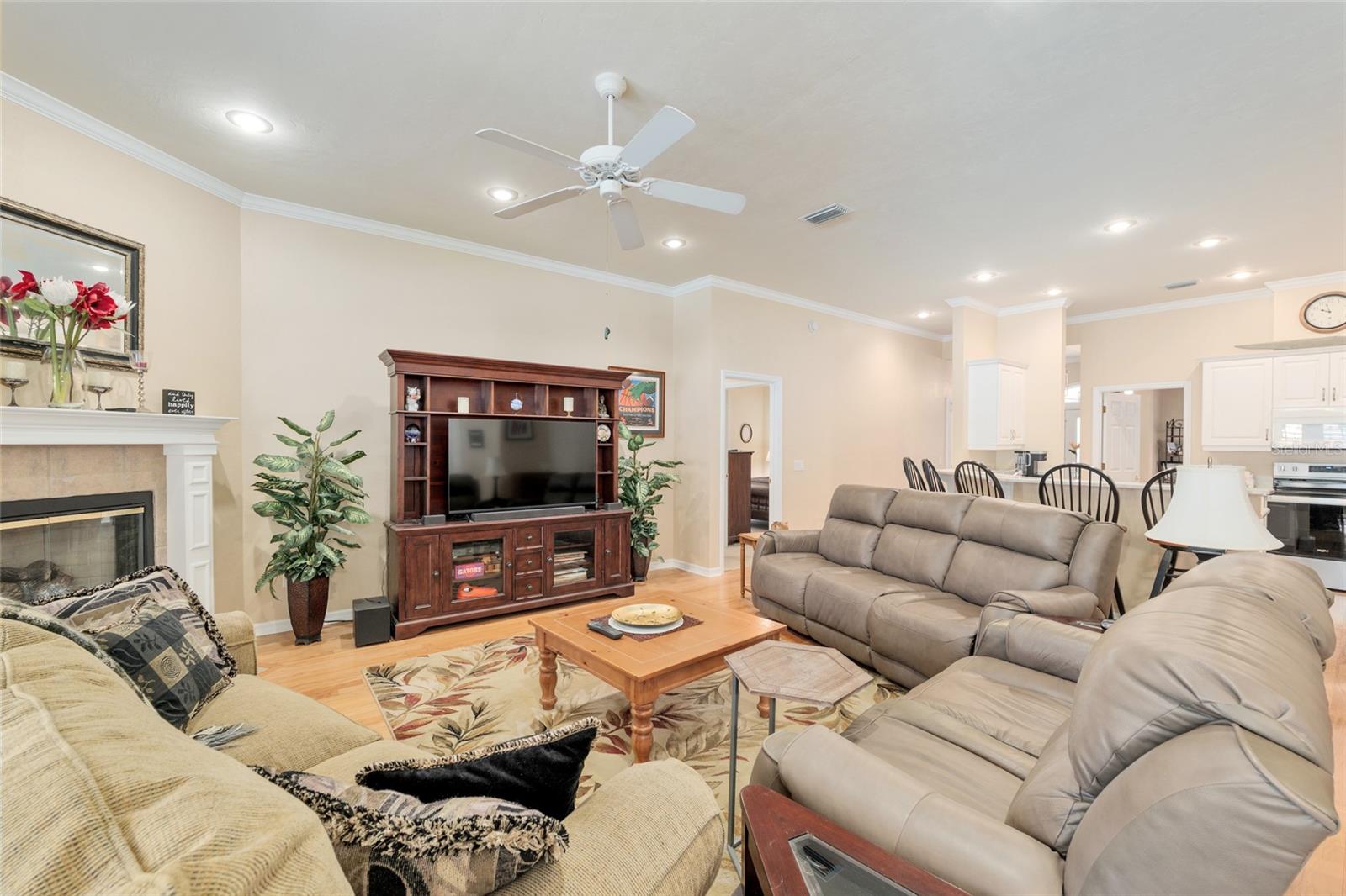 Image 18 of 70 For 2904 95th Terrace