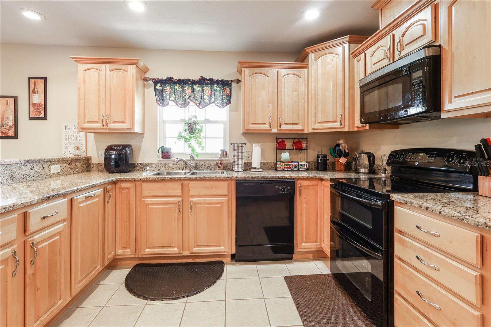Image 21 of 40 For 7290 106th Terrace