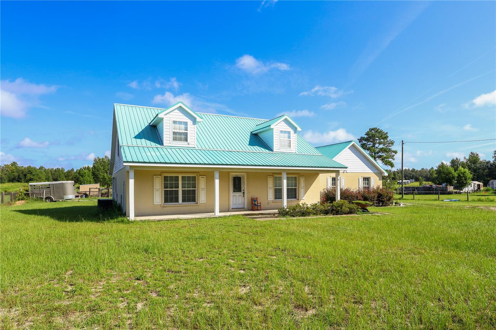 Image 3 of 40 For 7290 106th Terrace