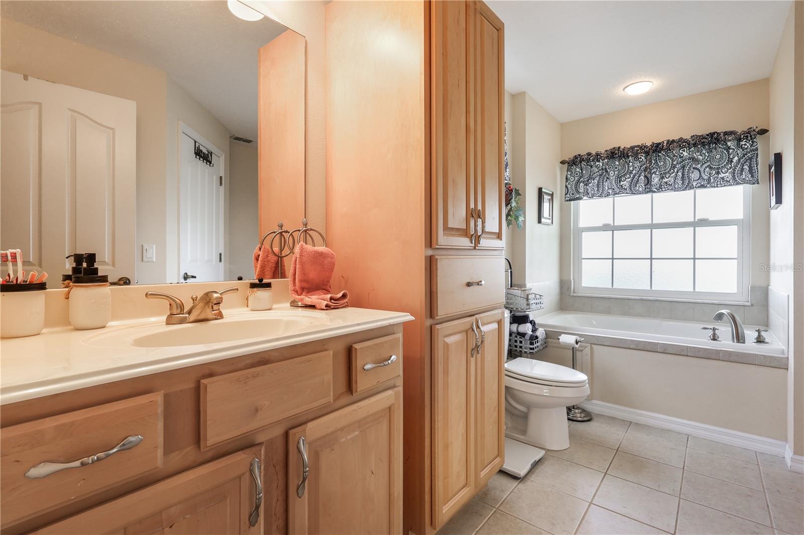 Image 34 of 40 For 7290 106th Terrace