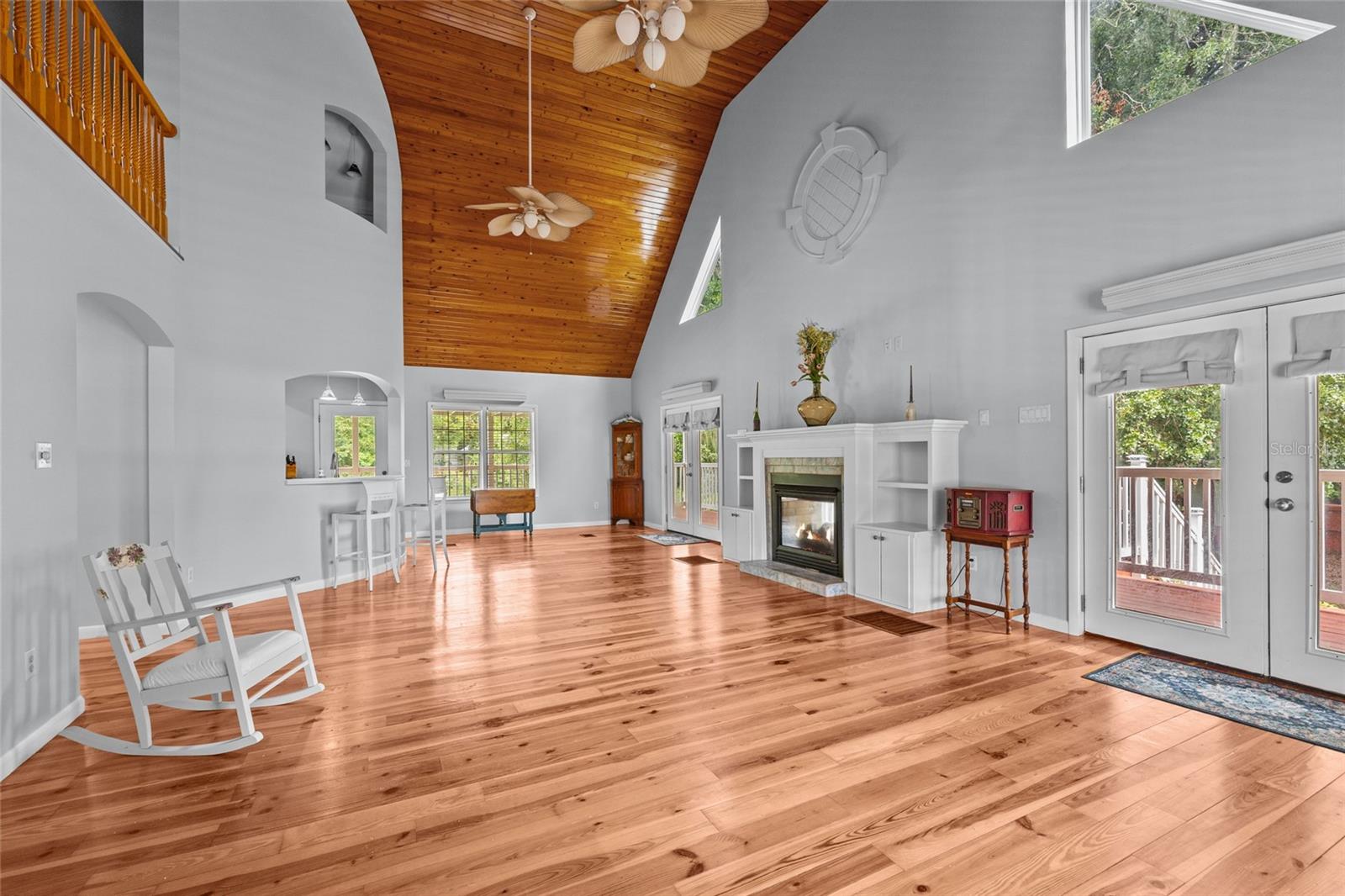 Image 10 of 38 For 9919 136th Street