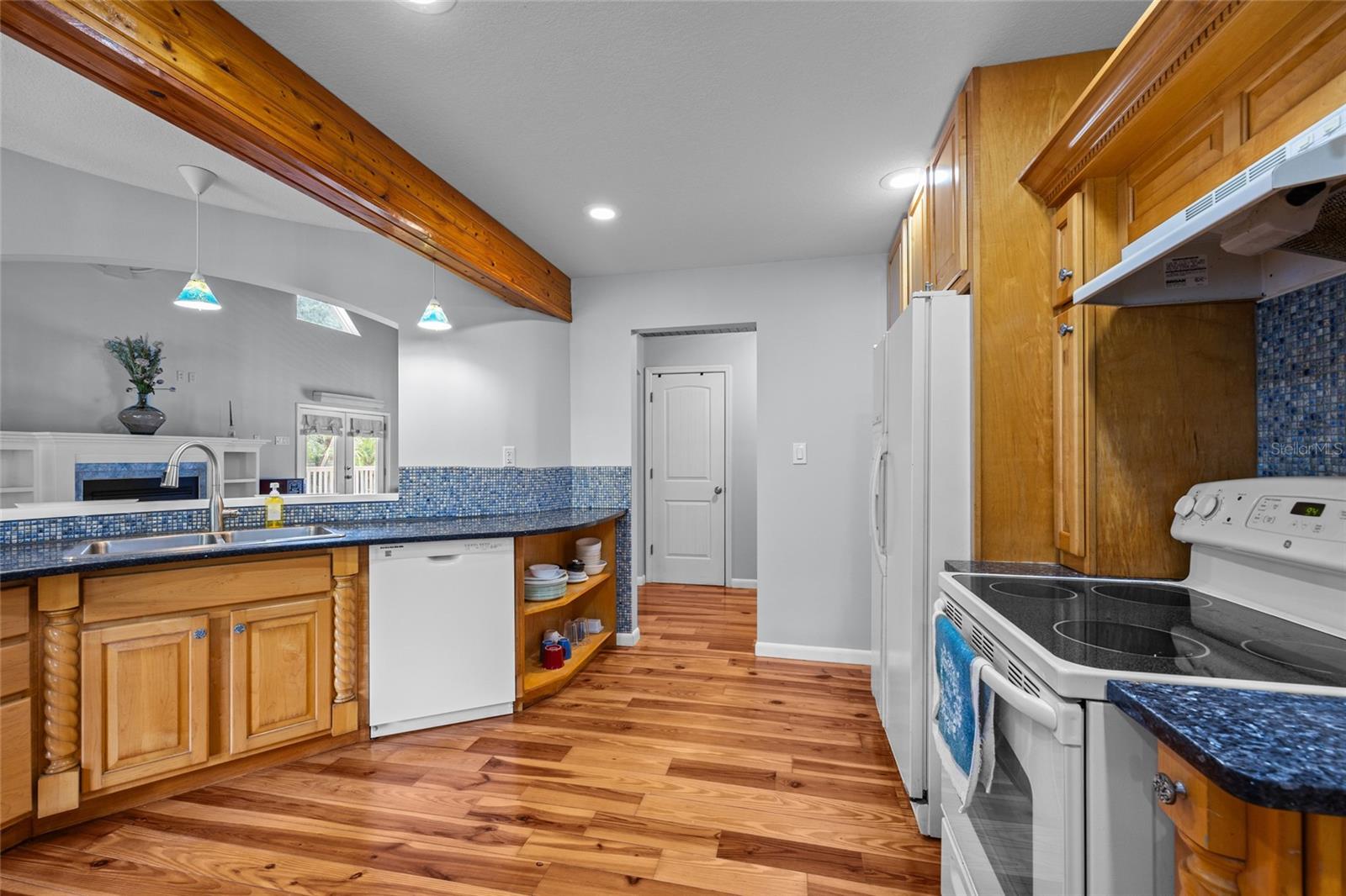 Image 13 of 38 For 9919 136th Street